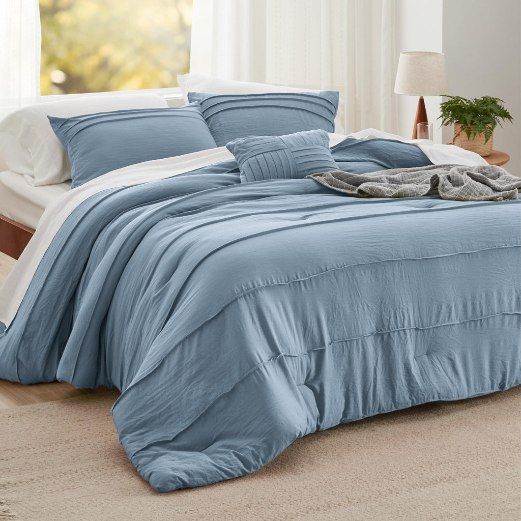 Bedsure Twin Comforter Set - 3 Pieces Pinch Pleat Bed Set, Beige Boho Bedding for All Season, 1 Soft Comforter, 1 Pillowcase, 1 Decorative Pillow