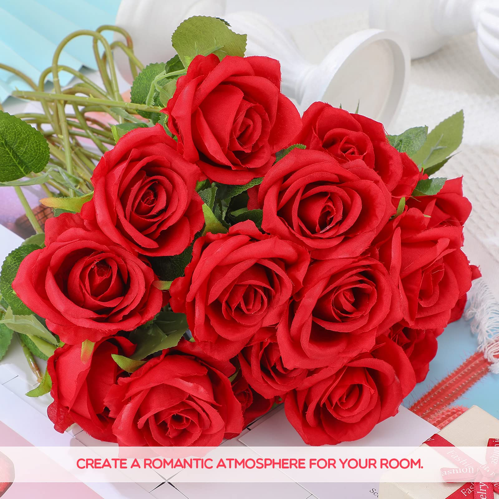 Jexine 100 Pieces Artificial Roses Flowers Bulk, Long Stem Realistic Fake Silk Roses Bouquet for Table Centerpiece Vases Wedding Party Kitchen Decor(Beige)