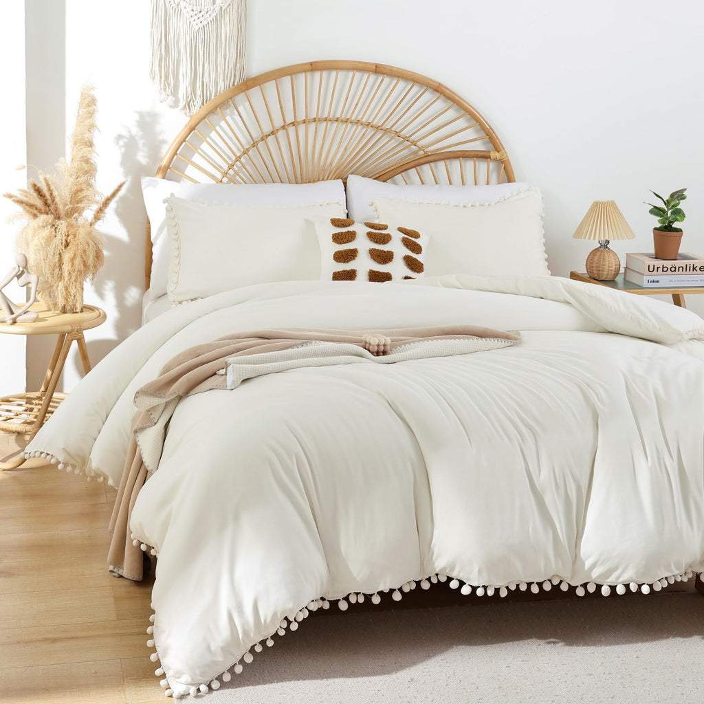 YIRDDEO Twin Comforter Set - Comforter Twin Size Bed with Ball Pom Fringe, Soft Bedding Set for All Seasons - 2 Pieces, 1 Comforter (66"x90") & 1 Pillow Sham(20"x26"), Beige