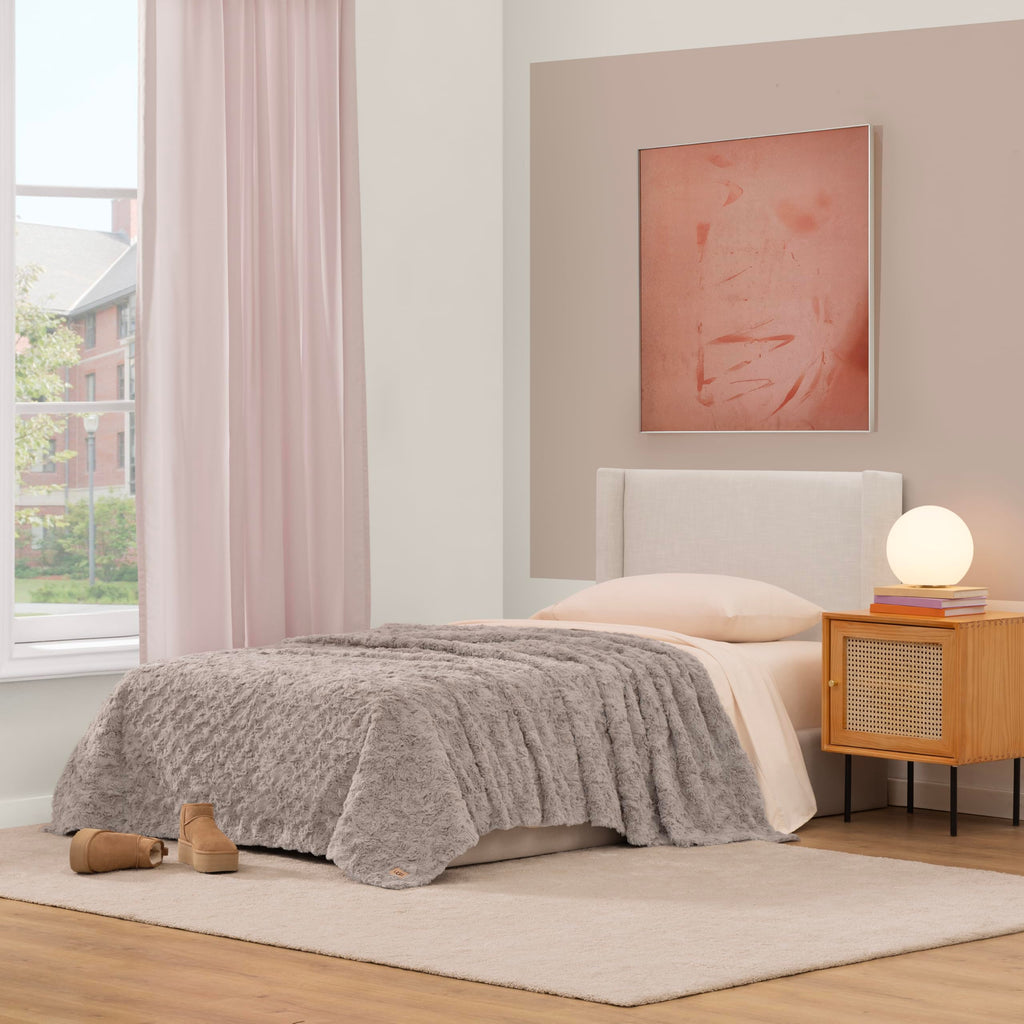 UGG Adalee Faux Fur Twin Size Blanket, Warm Cozy Blanket, Extra Large Throw for Sofa, Washable Bedding for Twin XL Size Bed, Cute Room Decor, 66" x 90", Oyster Brown