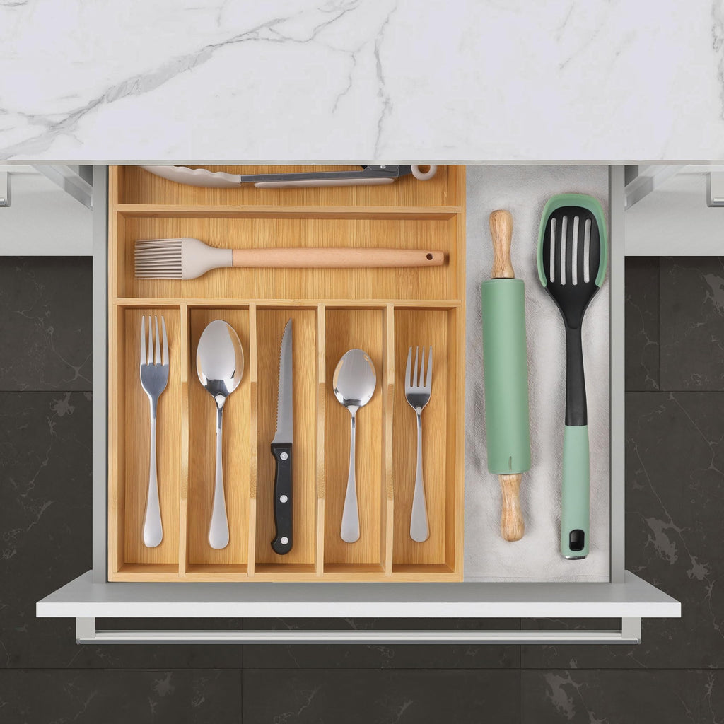 Expandable Acacia Kitchen Drawer Organizer for Cutlery and Utensils, Adjustable Acacia Wood Cutlery Tray in Drawer for Flatware and Silverware in Kitchen