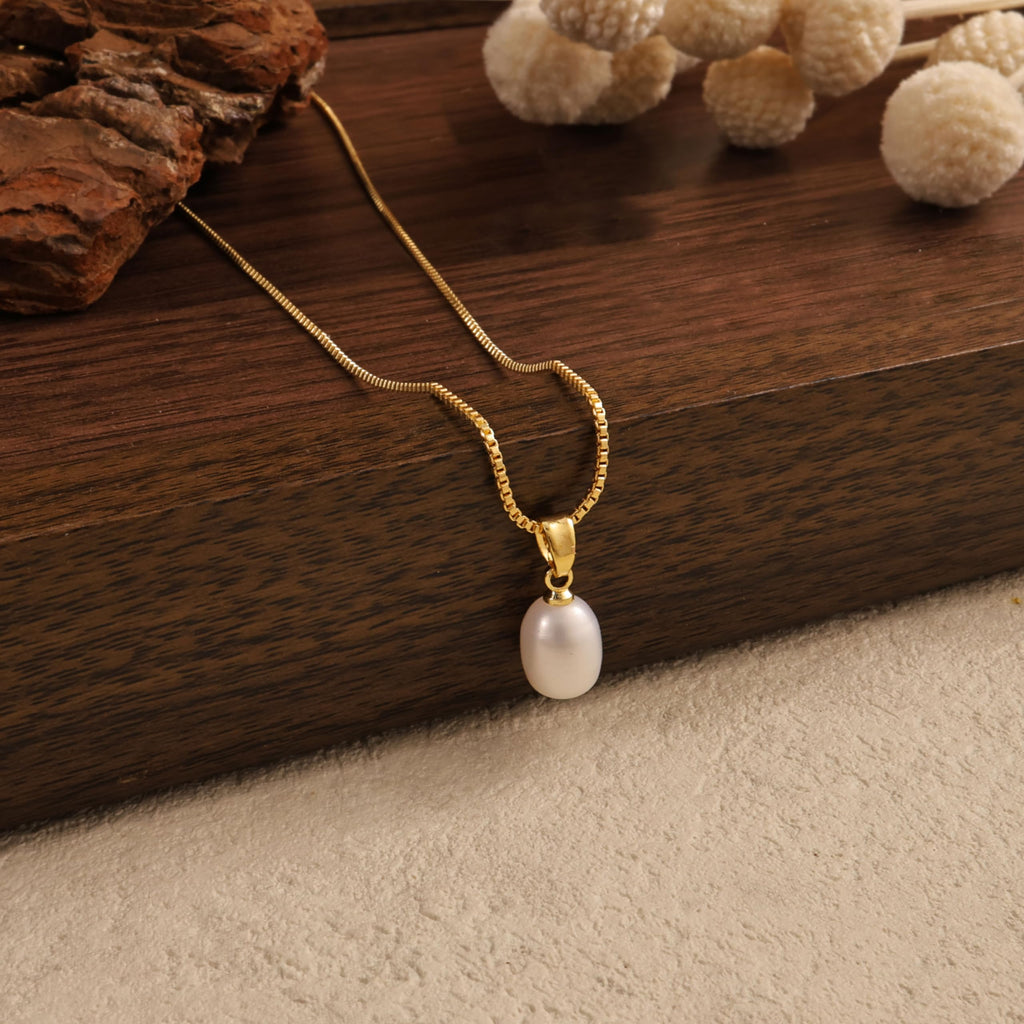 Pearl Necklace for Women Trendy,14k Gold Plated Necklace Dainty Wedding Necklace Small Cute Choker Necklace Gold Prom Drop Necklace Vintage Waterproof Jewelry for Women Prom Jewelry Fashion Gifts