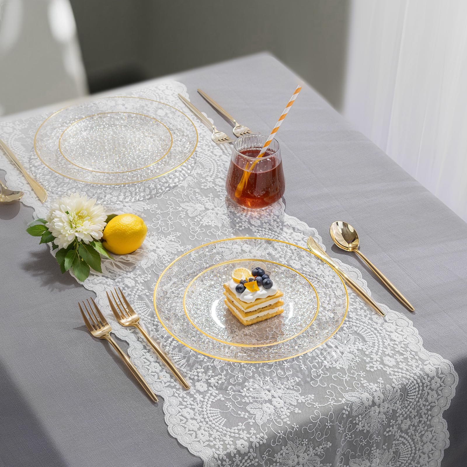 Rubtlamp 100Pcs Amber Gold Plastic Plates, Disposable Plates With Gold Rim, Heavy-duty Party Platos, Hammered Plastic Plates Include 50 Clear Dessert Plates, 50 Dinner Plates for Party