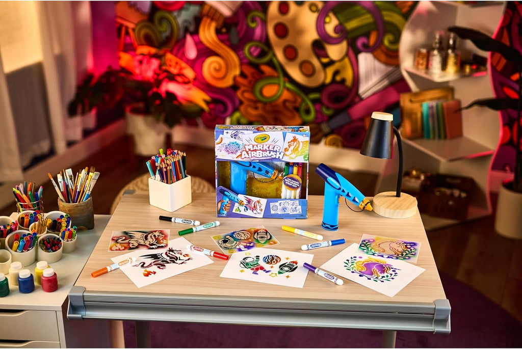 Crayola Marker Airbrush Spray Art Kit, Battery-Powered Sprayer with 8 Washable Markers & 5 Stencils, DIY Craft Set, Ages 6+