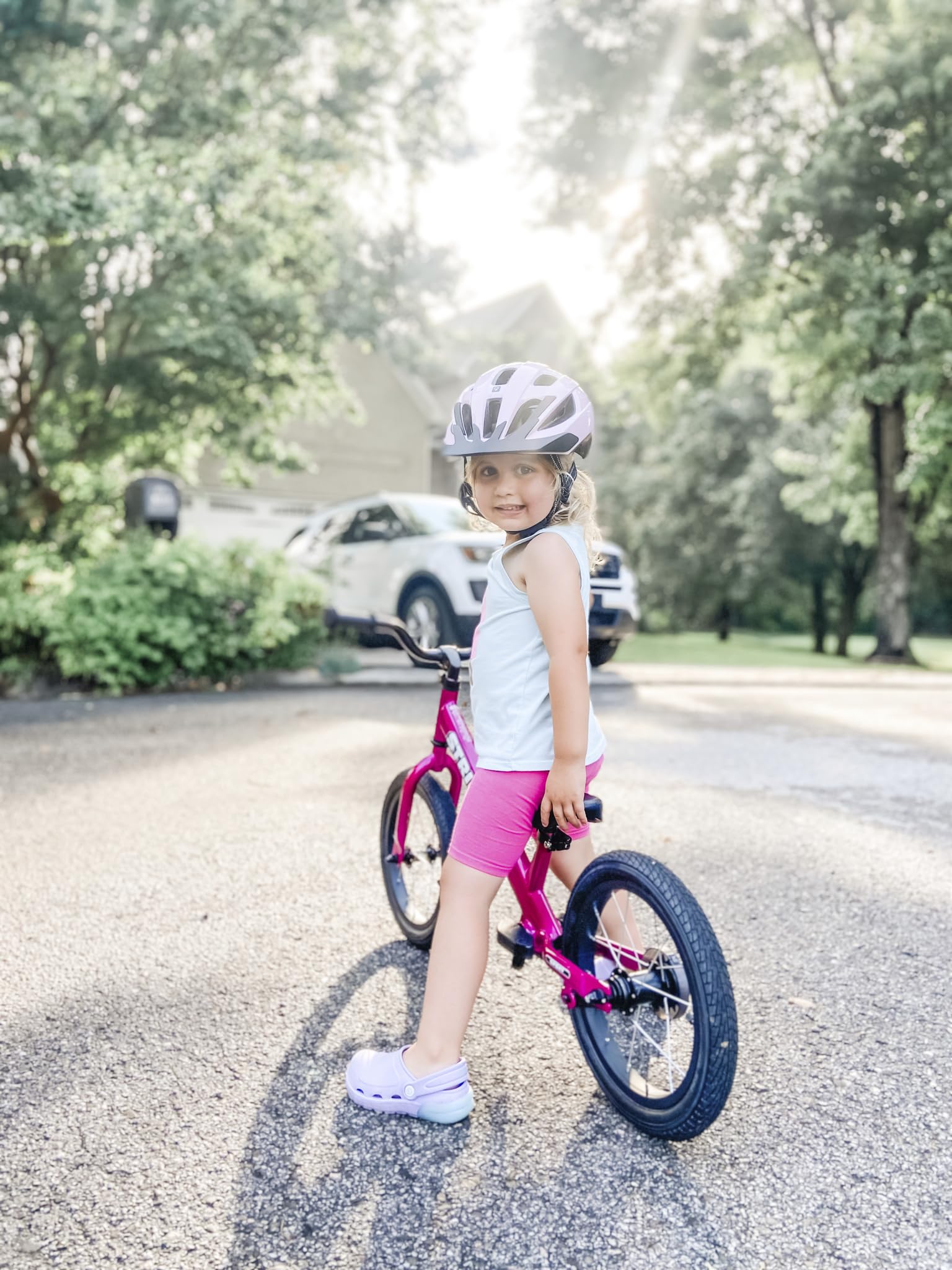 Strider 14x Classic, Balance Bike for Kids 3 to 6 Years - Includes Kid Sized Grips, Padded Seat, Performance Footrest, All-Purpose Tires-Easy Assembly, Tool-Free Adjustments