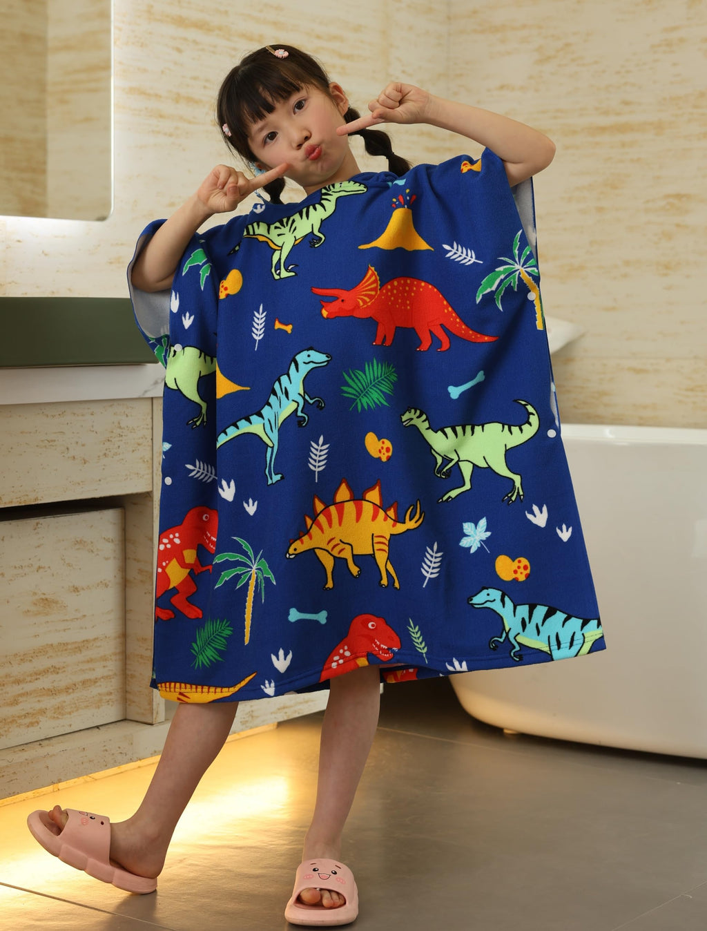 Soft Microfiber Swim Cover-ups for 3 to 10 Years Old Kids Hooded Bath Beach Poncho Towels (Alligator, Fits 3-10 Years)