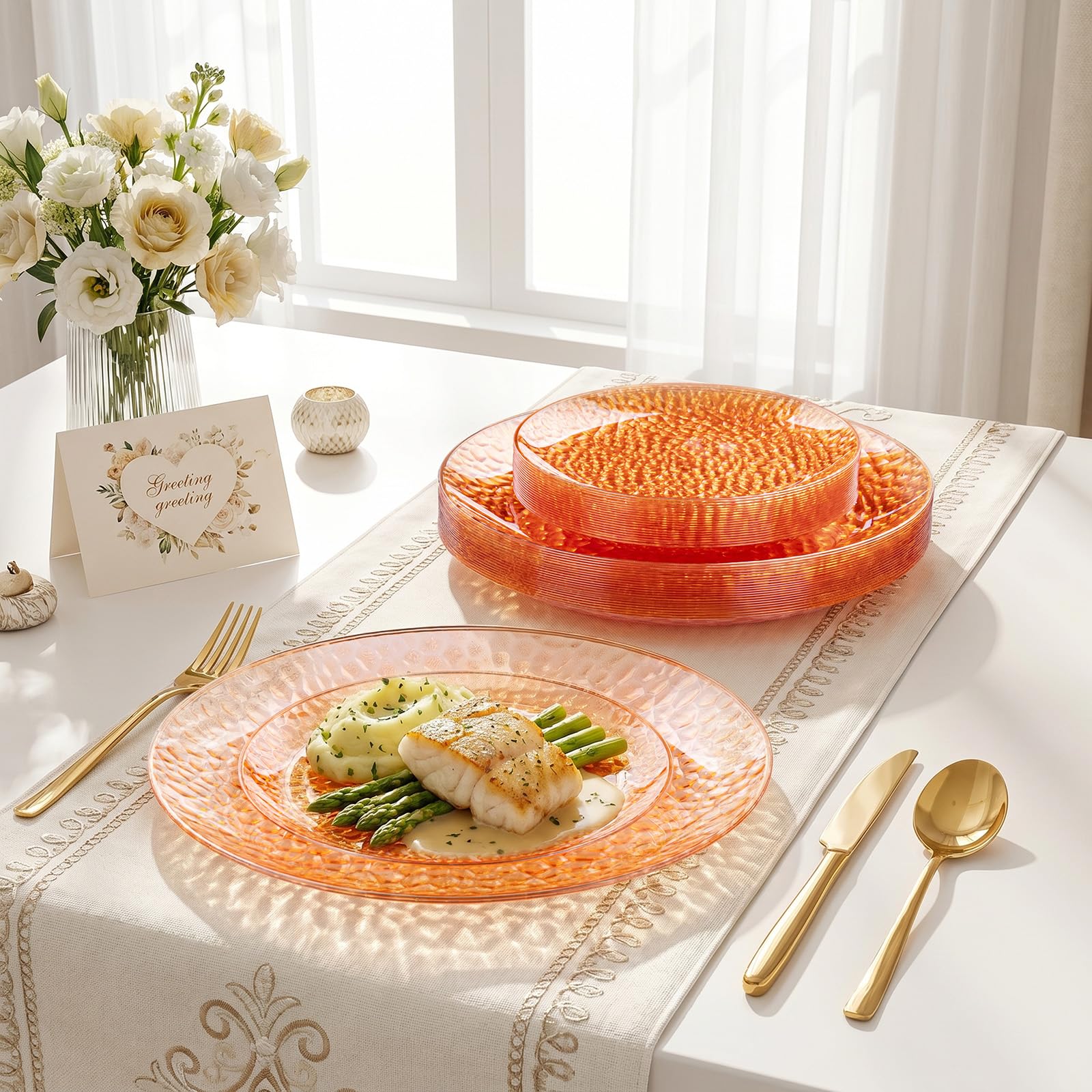 Rubtlamp 100Pcs Amber Gold Plastic Plates, Disposable Plates With Gold Rim, Heavy-duty Party Platos, Hammered Plastic Plates Include 50 Clear Dessert Plates, 50 Dinner Plates for Party