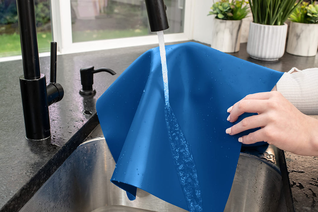 GASARE, Set of 2, Extra Large, Thick, Silicone Mats for Kitchen Counter, Heat Resistant Mats, Countertop Protector, Non-Slip, Easy to Clean, 25 x 17 Inches x 1.4mm, Black