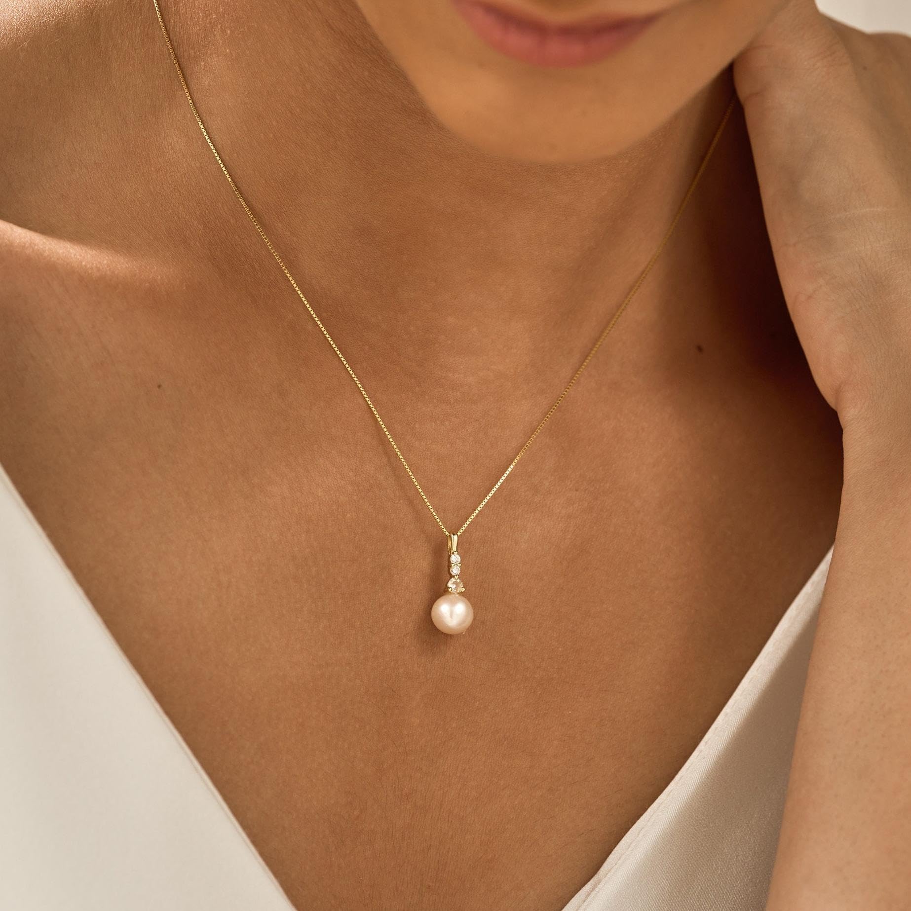 Pearl Necklace for Women Trendy,14k Gold Plated Necklace Dainty Wedding Necklace Small Cute Choker Necklace Gold Prom Drop Necklace Vintage Waterproof Jewelry for Women Prom Jewelry Fashion Gifts