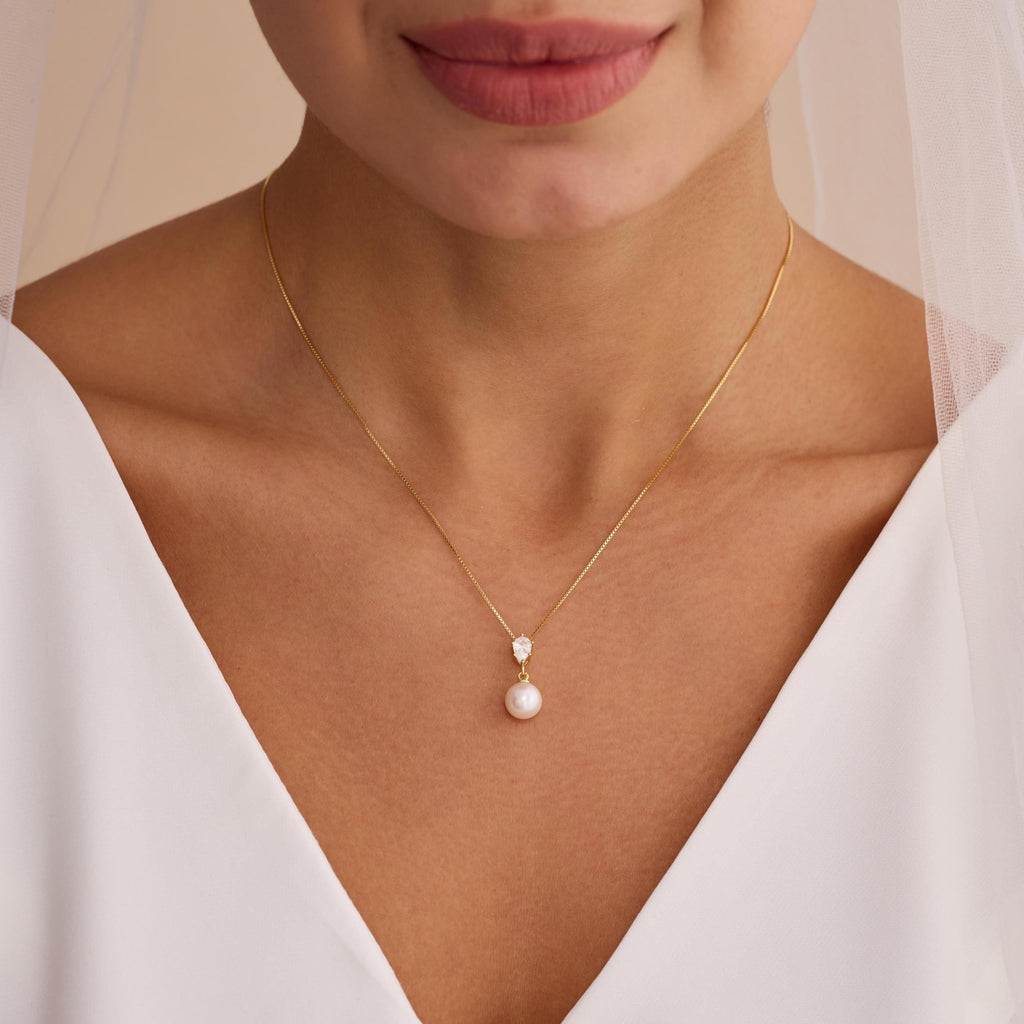 Pearl Necklace for Women Trendy,14k Gold Plated Necklace Dainty Wedding Necklace Small Cute Choker Necklace Gold Prom Drop Necklace Vintage Waterproof Jewelry for Women Prom Jewelry Fashion Gifts