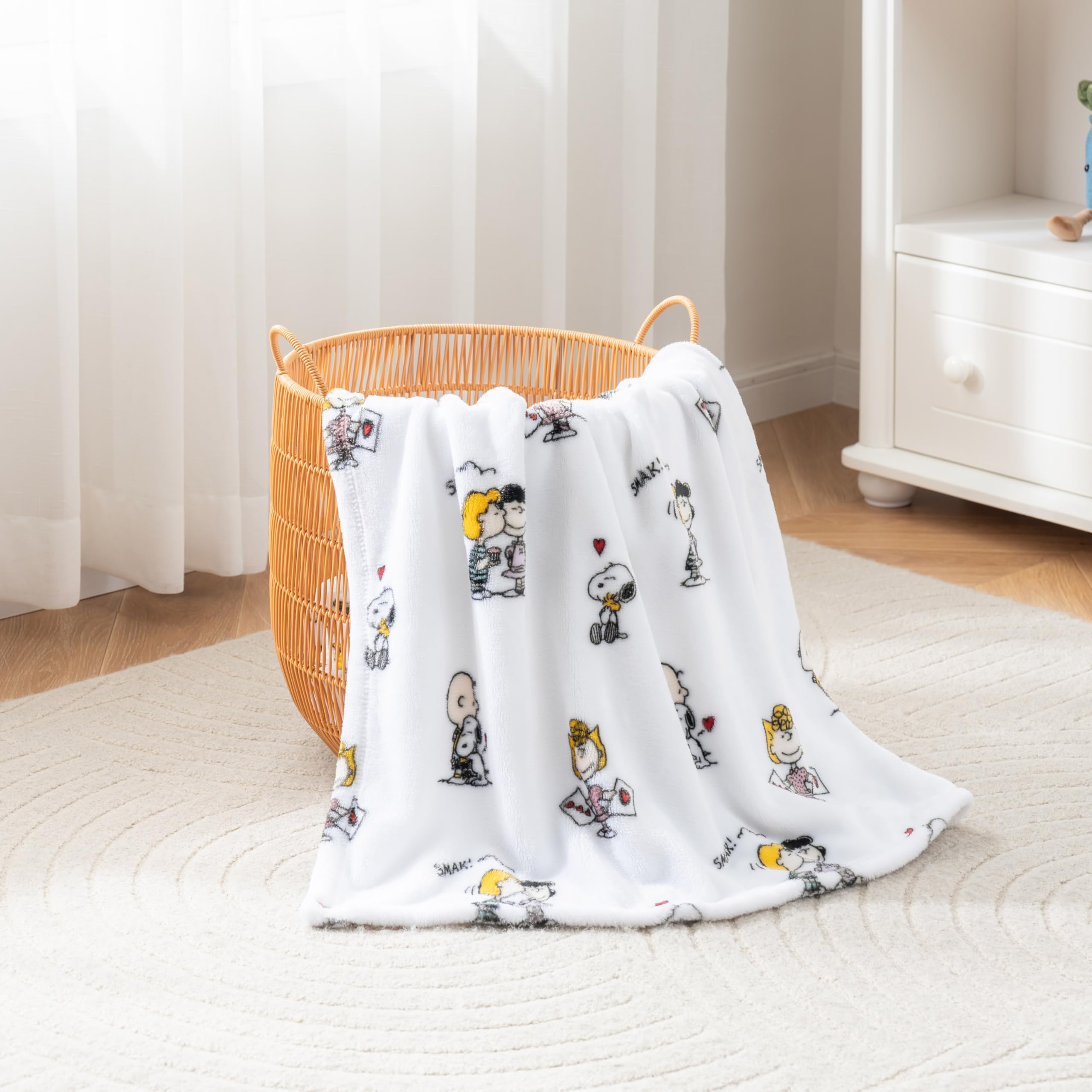 Berkshire Blanket VelvetLoft® Luxury Soft Polyester Throw Blanket, Don’t Let The Pigeon Drive The Bus, 50 x 70in(Official Mo Willems® Product)