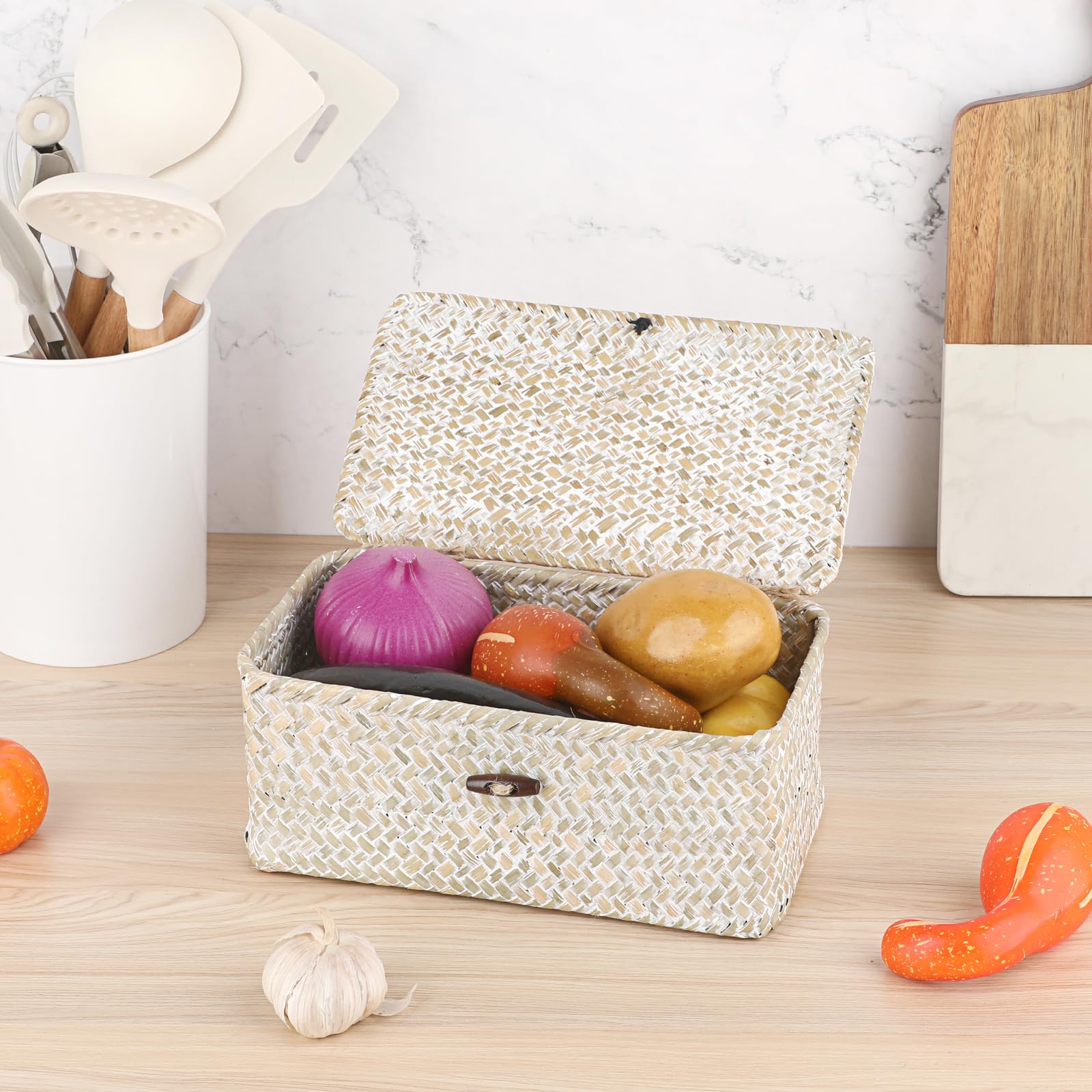 Sumnacon Wicker Basket with Lid Rectangle Woven Baskets for Toiletries Tampon Storage,Wicker Storage Basket with Lid,Decorative Seagrass Storage Baskets for Shelf Bathroom Toilet Table, Caramel