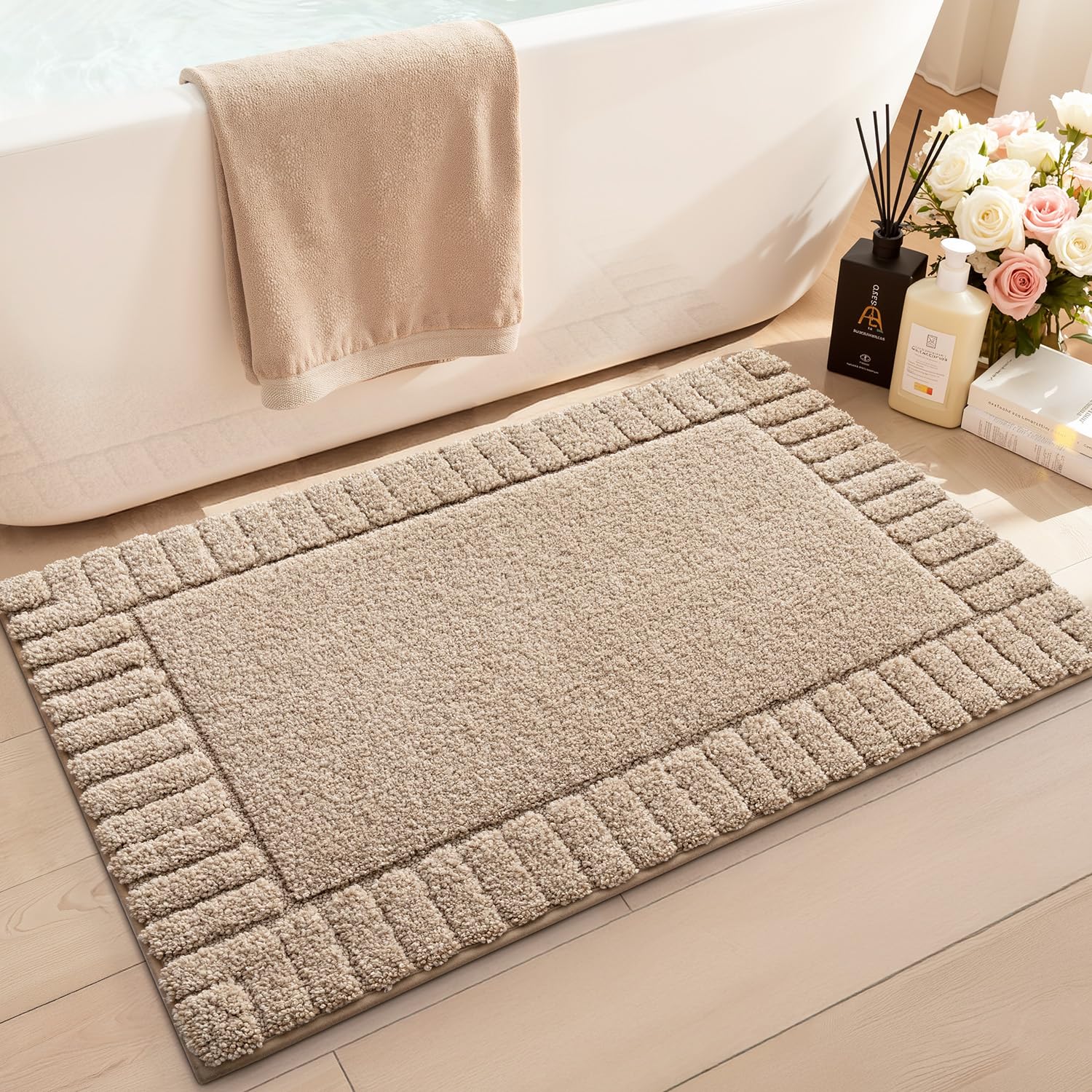 LUMI Bathroom Rugs Non Slip with Rubber Backing, Extra Soft Plush Microfiber Bath Rug Absorbent, Machine Washable Bath Mat Quick Dry for Tub, Shower, Hotel, Beige, 16"x24"