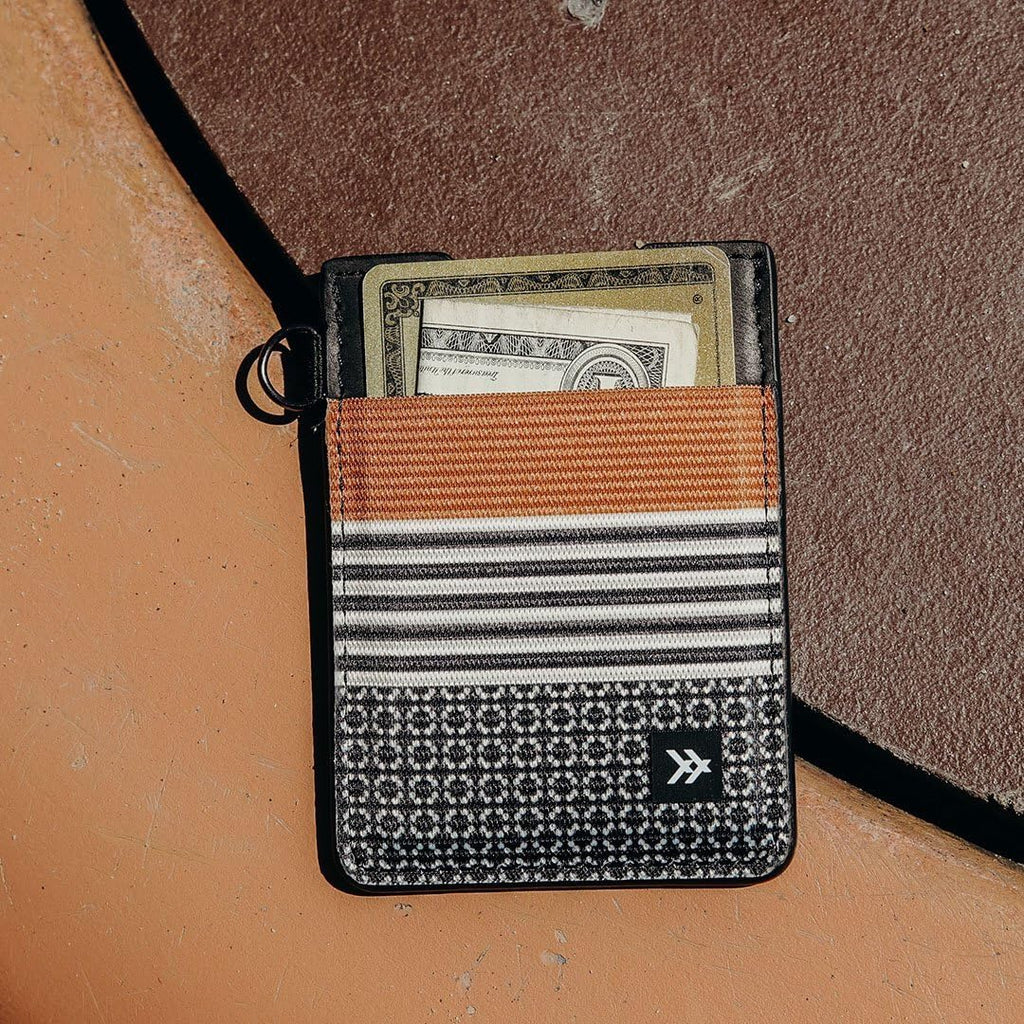 Thread Wallets Ultra Slim Minimalist Leather Card Holder Wallet (Benny)