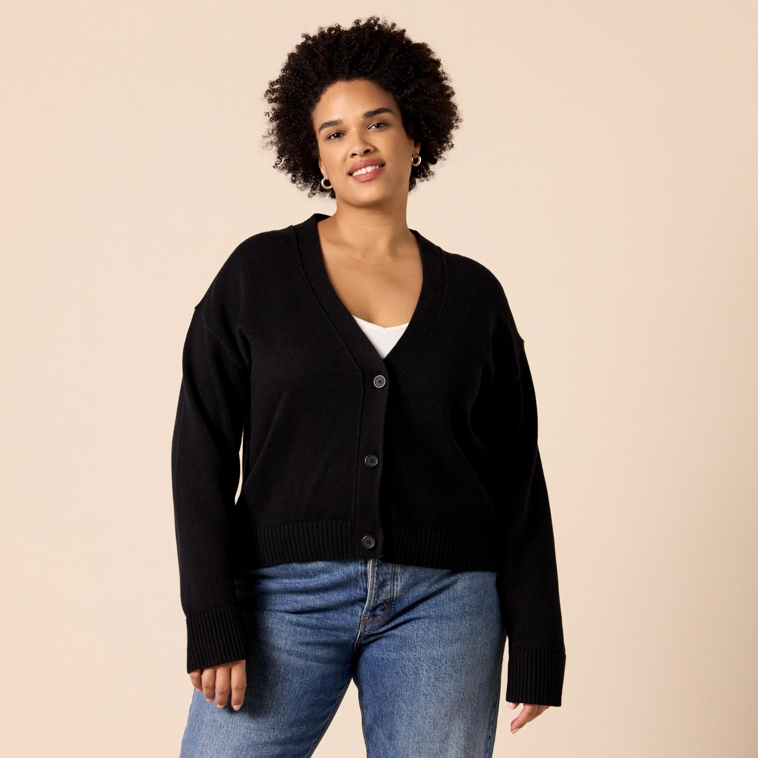 Amazon Essentials Women's Relaxed Fit Midweight Cardigan Sweater