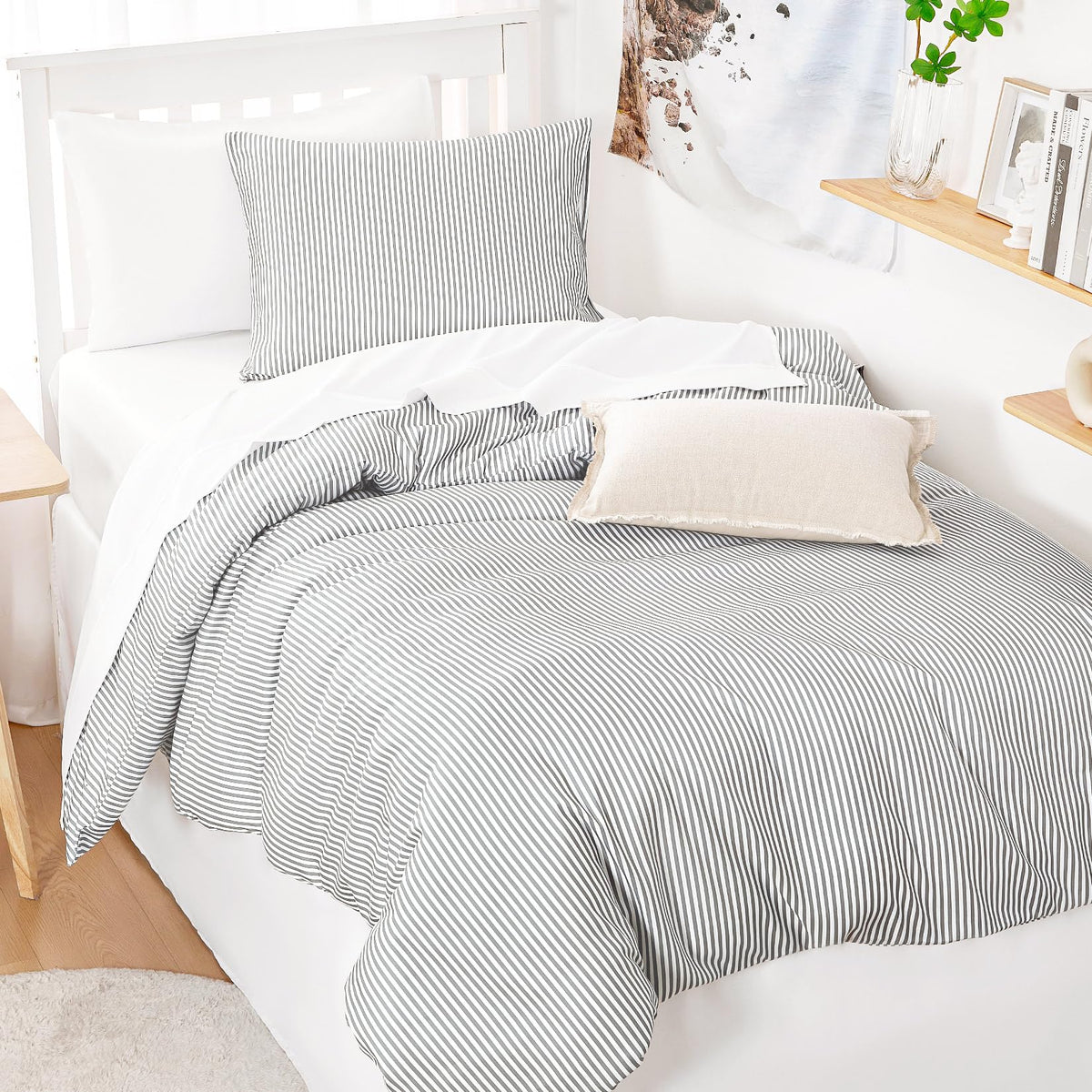 Wake In Cloud - Striped Comforter Set, Ticking Stripe Vertical Pinstripe Neutral Farmhouse Pattern Printed, Soft Lightweight Bedding, 3 Pieces, Blue White, Twin/Twin XL Size