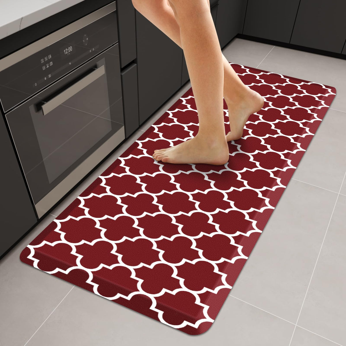 WISELIFE Anti-Fatigue Cushioned Kitchen Mat / Rug ,17.3"x 28",Non Slip Heavy Duty PVC Ergonomic Waterproof Comfort Rugs for Floor Home, Office, Sink, Laundry,Black