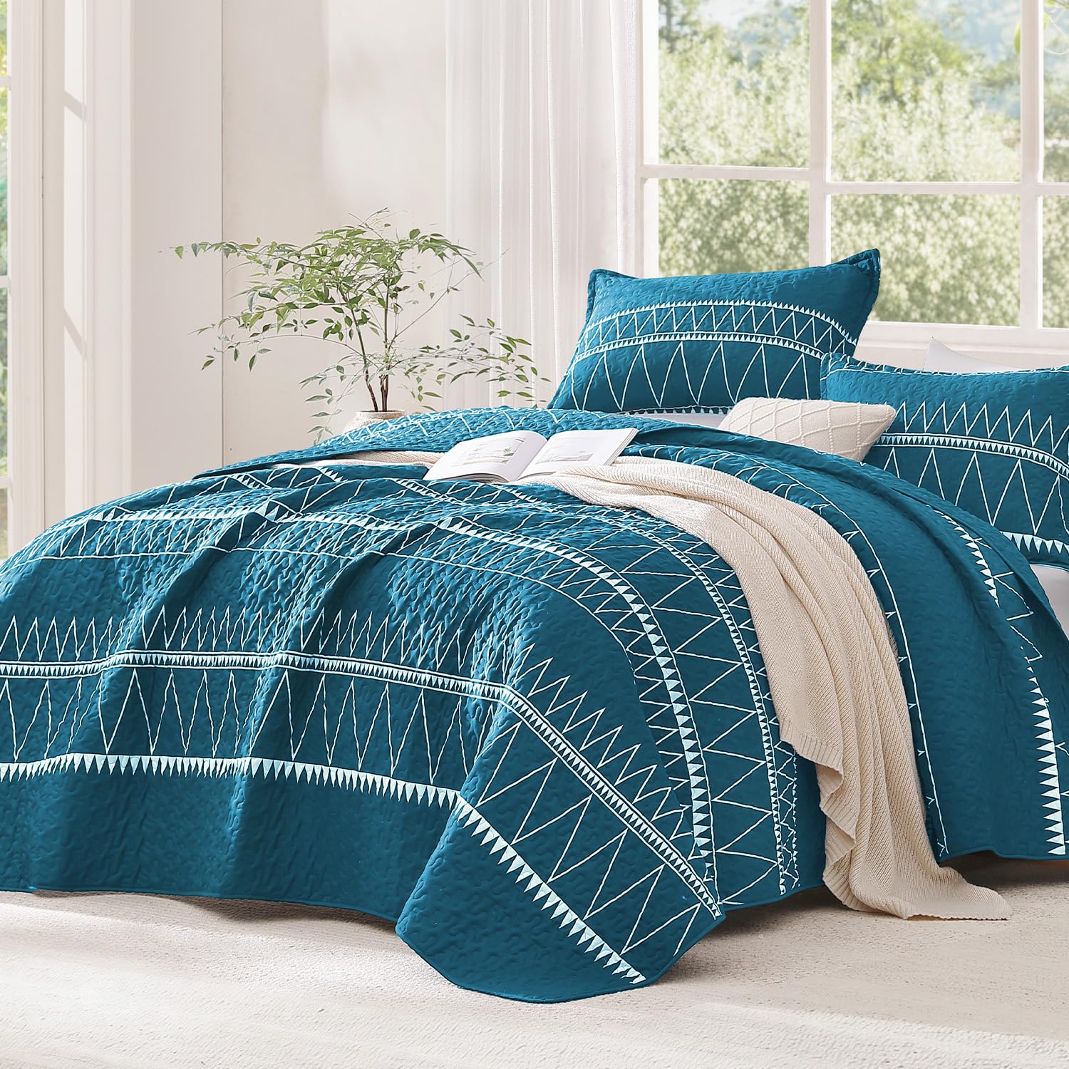 Andency Twin Quilt Set Grey, 2 Pieces Boho Lightweight Soft Striped Bedspread for All Season (68"x86"), Gray Printed Bohemian Polyester Reversible Coverlet Comoforter Sets