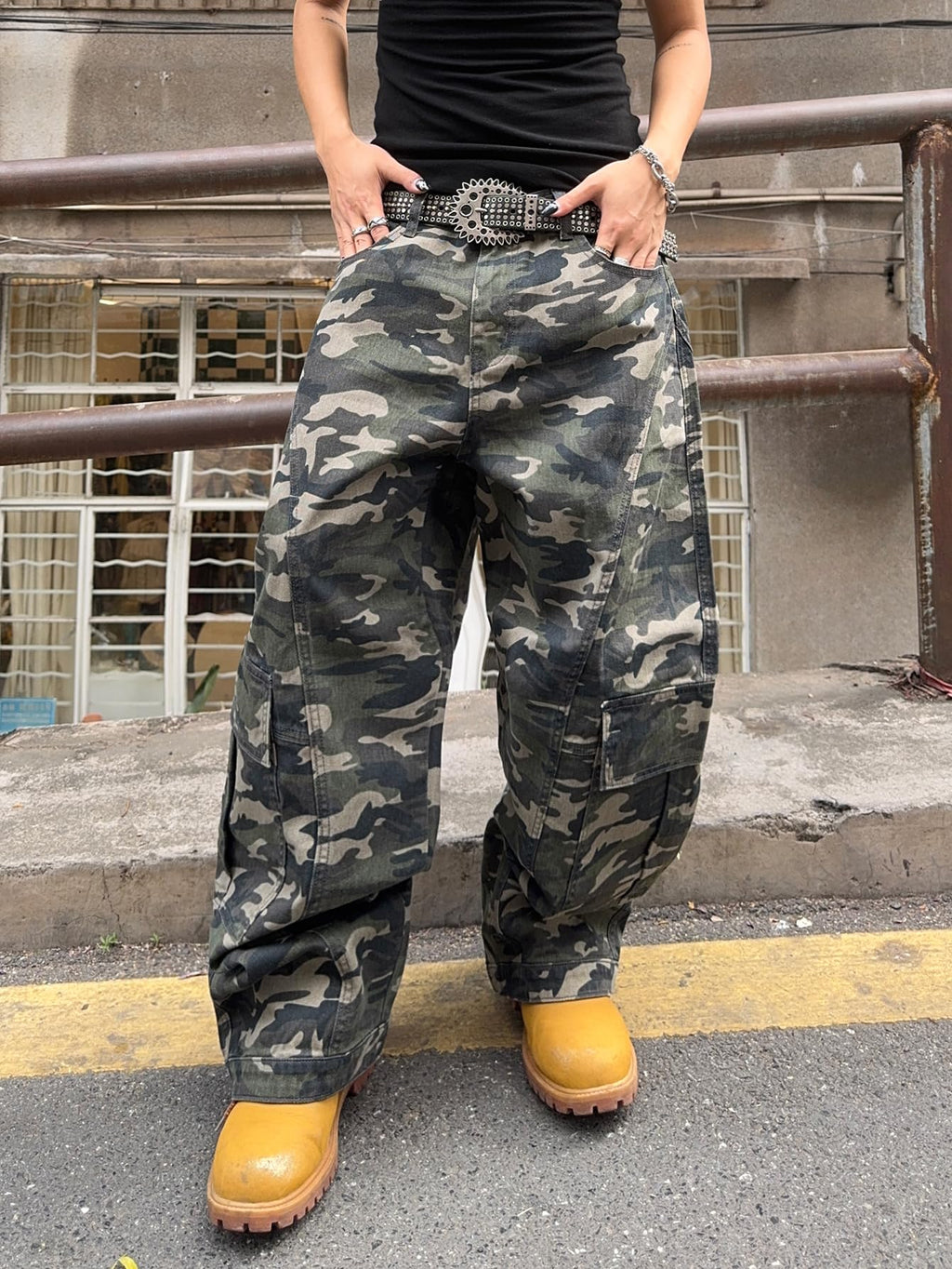DFGIGT Men's Irregular Sutures Y2k Hip Hop Baggy Jeans Wide Leg Denim Pants Casual Loose Fit Trousers Streetwear