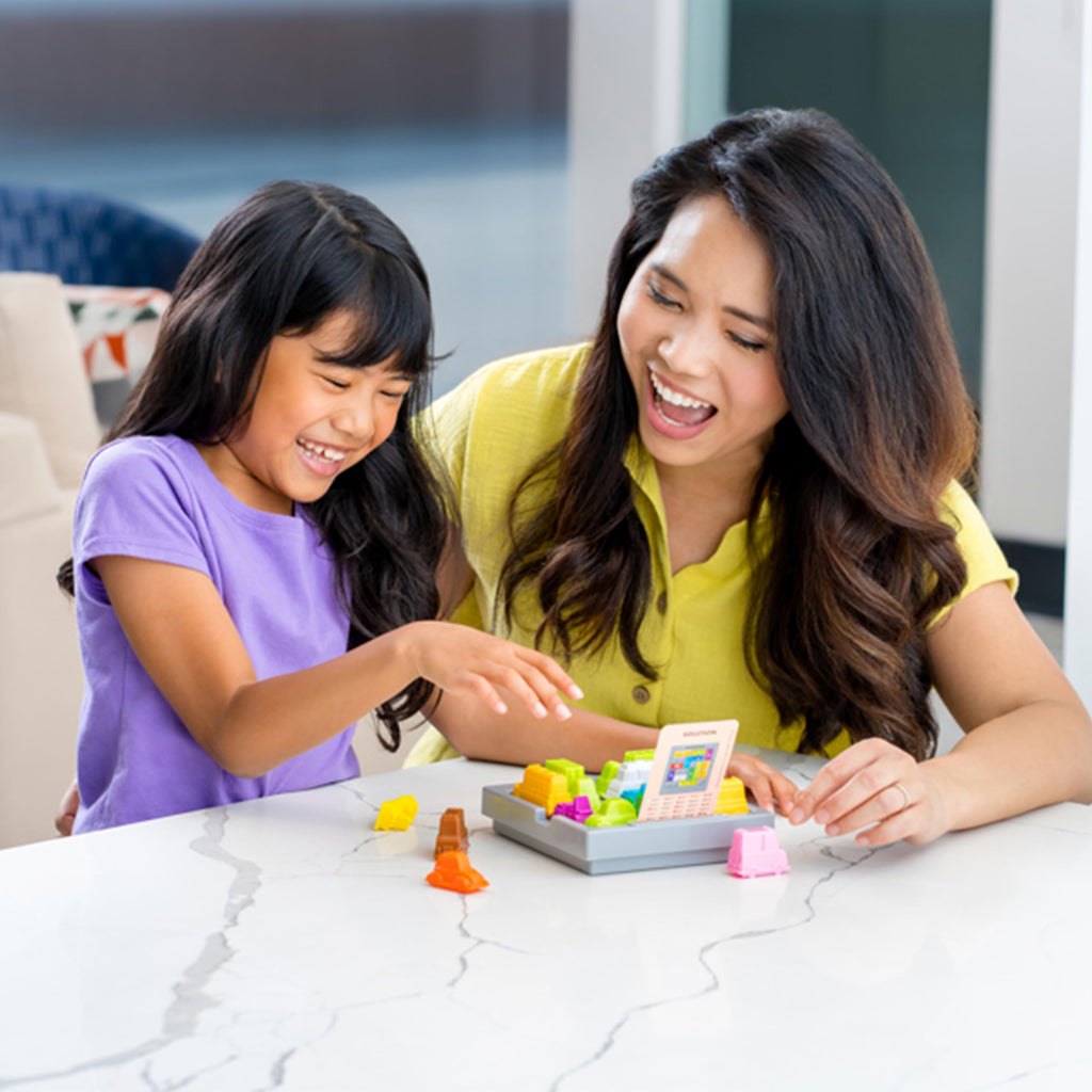 ThinkFun Rush Hour Junior - Classic Traffic Jam Logic Game - New Look for 2024 - STEM Toy for Kids - Engaging Puzzles for Ages 5 and Up - Junior Edition - MESH Accredited