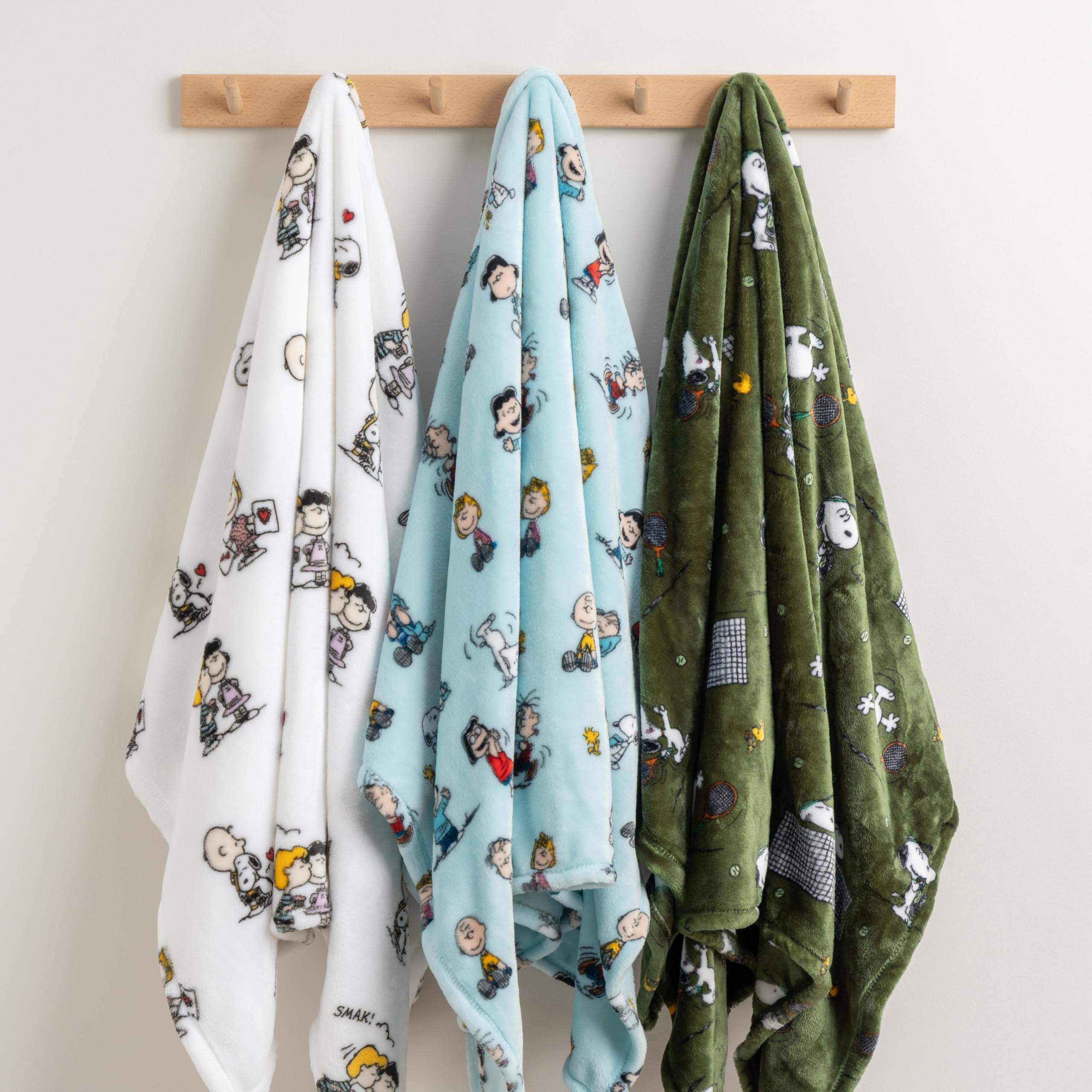 Berkshire Blanket VelvetLoft® Luxury Soft Polyester Throw Blanket, Don’t Let The Pigeon Drive The Bus, 50 x 70in(Official Mo Willems® Product)