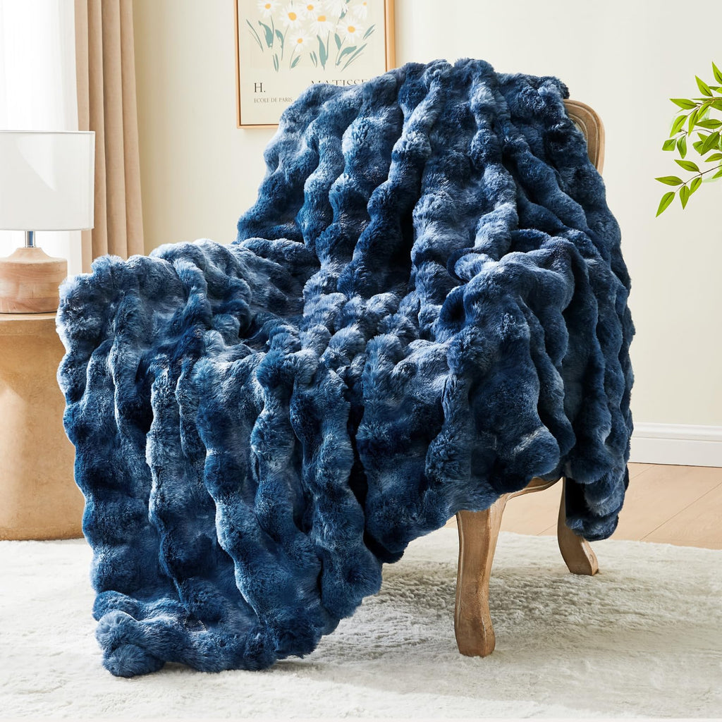 BEDELITE Faux Fur Throw Blanket, Soft Cozy Plush Dark Grey Bubble Blanket for Couch Sofa Bedroom Living Room Decor - 870GSM Thick Warm Fuzzy Fluffy Faux Rabbit Fur Blanket, 50x60 Inches