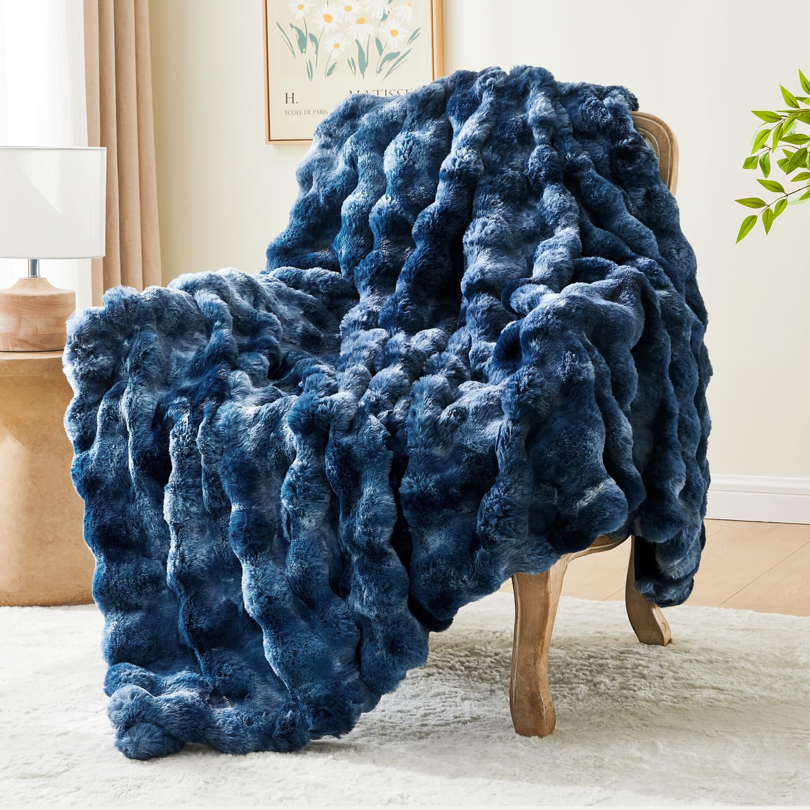 BEDELITE Faux Fur Throw Blanket, Soft Cozy Plush Dark Grey Bubble Blanket for Couch Sofa Bedroom Living Room Decor - 870GSM Thick Warm Fuzzy Fluffy Faux Rabbit Fur Blanket, 50x60 Inches