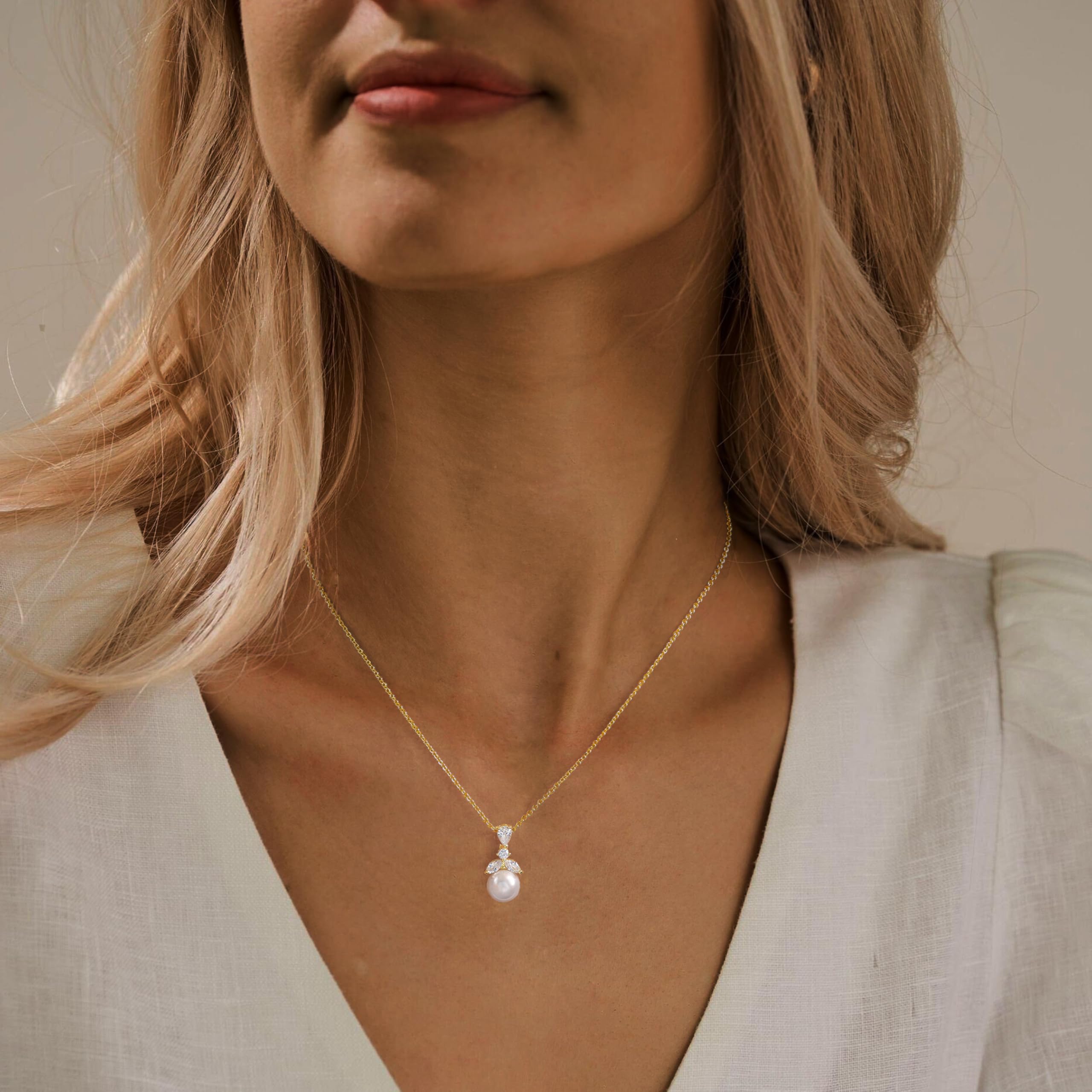 Pearl Necklace for Women Trendy,14k Gold Plated Necklace Dainty Wedding Necklace Small Cute Choker Necklace Gold Prom Drop Necklace Vintage Waterproof Jewelry for Women Prom Jewelry Fashion Gifts