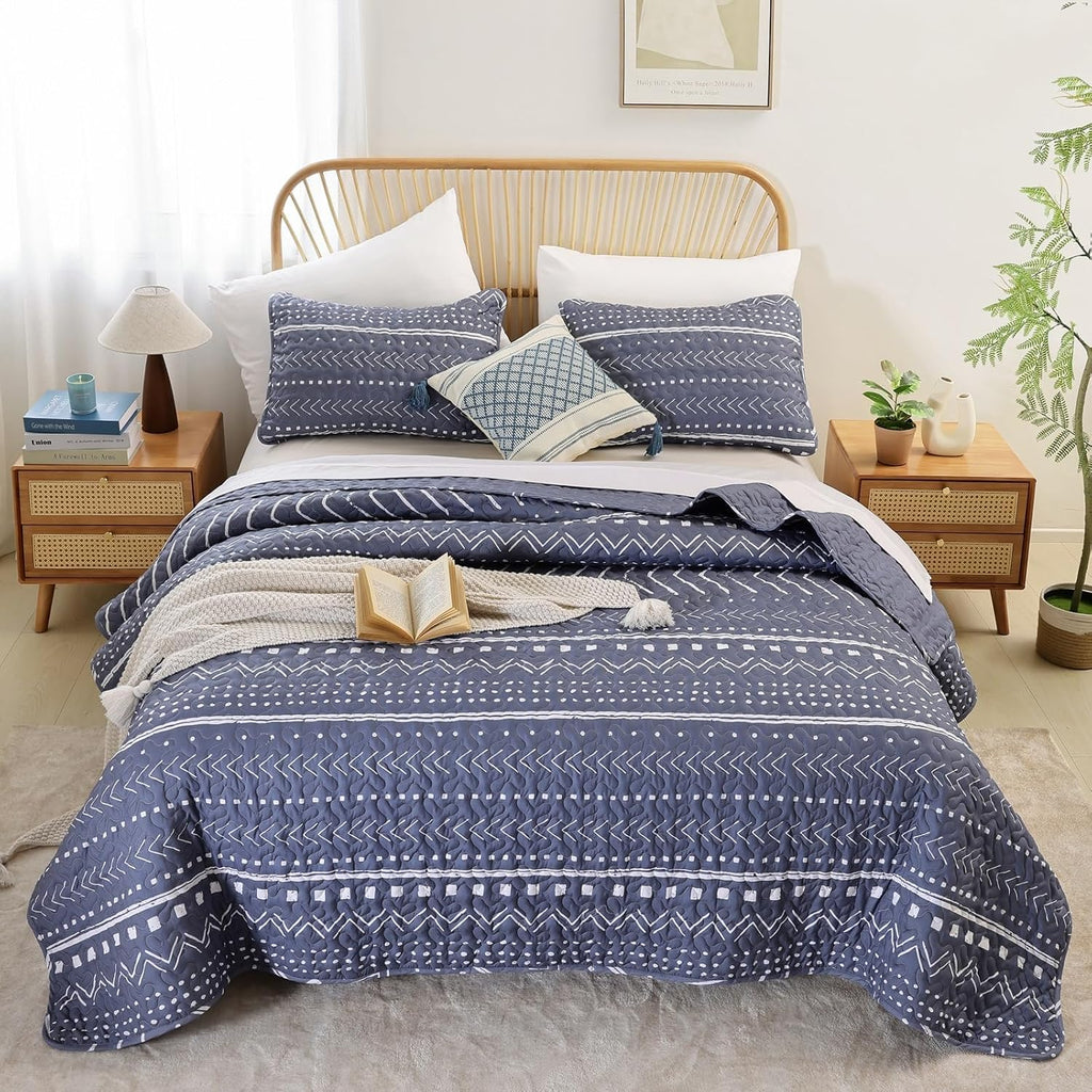 JANZAA Queen Quilt Set 3 PCS, Microfiber Boho Bedspread Set Reversible Coverlet Set with Pillow Cases for All Season (Bluish Greyjihe, Queen)…