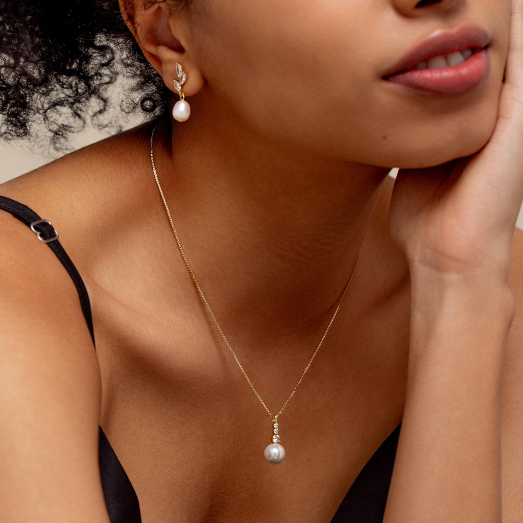 Pearl Necklace for Women Trendy,14k Gold Plated Necklace Dainty Wedding Necklace Small Cute Choker Necklace Gold Prom Drop Necklace Vintage Waterproof Jewelry for Women Prom Jewelry Fashion Gifts