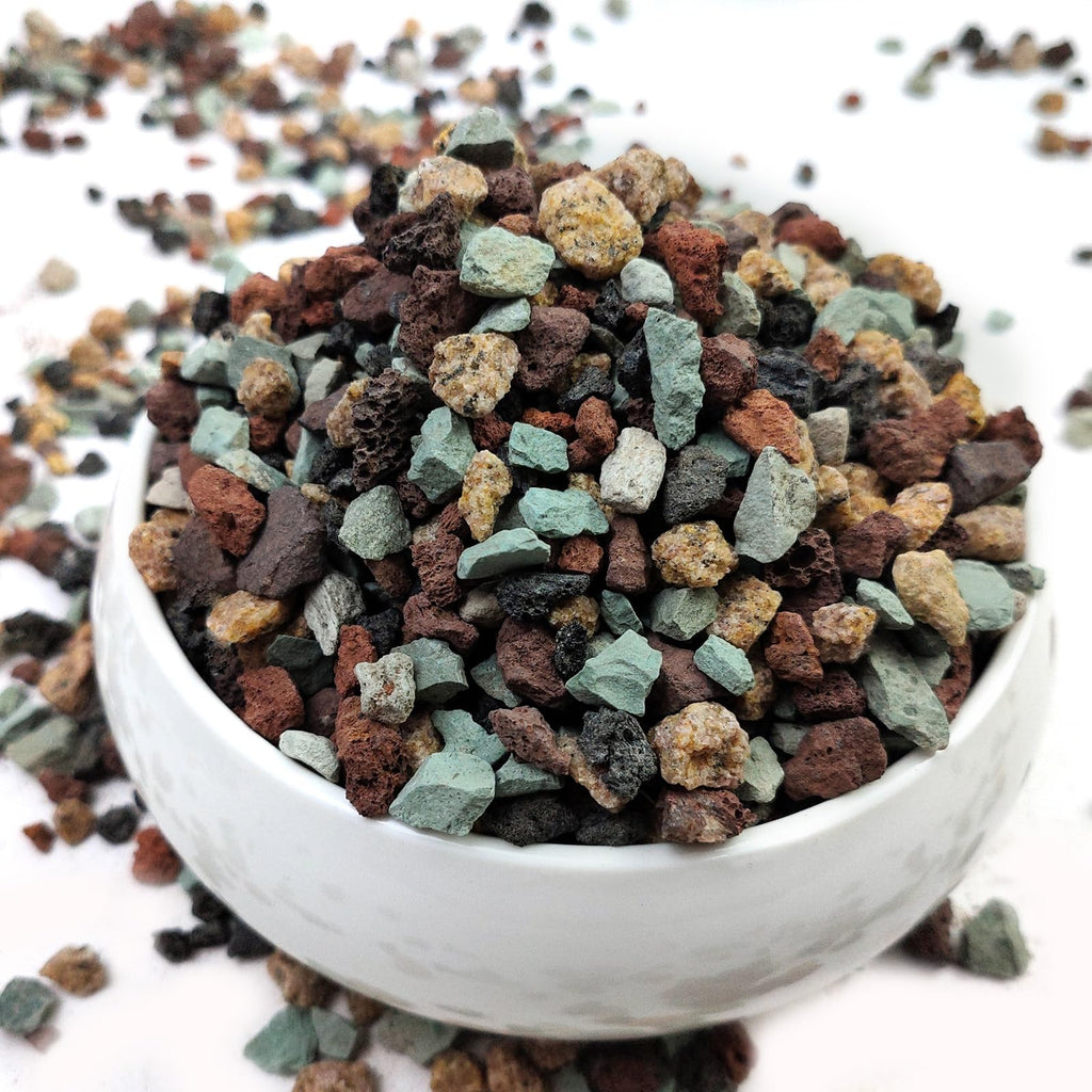 FANTIAN 2 lbs Red Lava Rocks for Plants,1/4 Inch Crush Volcanic Rock Gravel Potting Mix for Succulent Cactus Bonsai Aquarium Fire Pits and Garden Landscaping