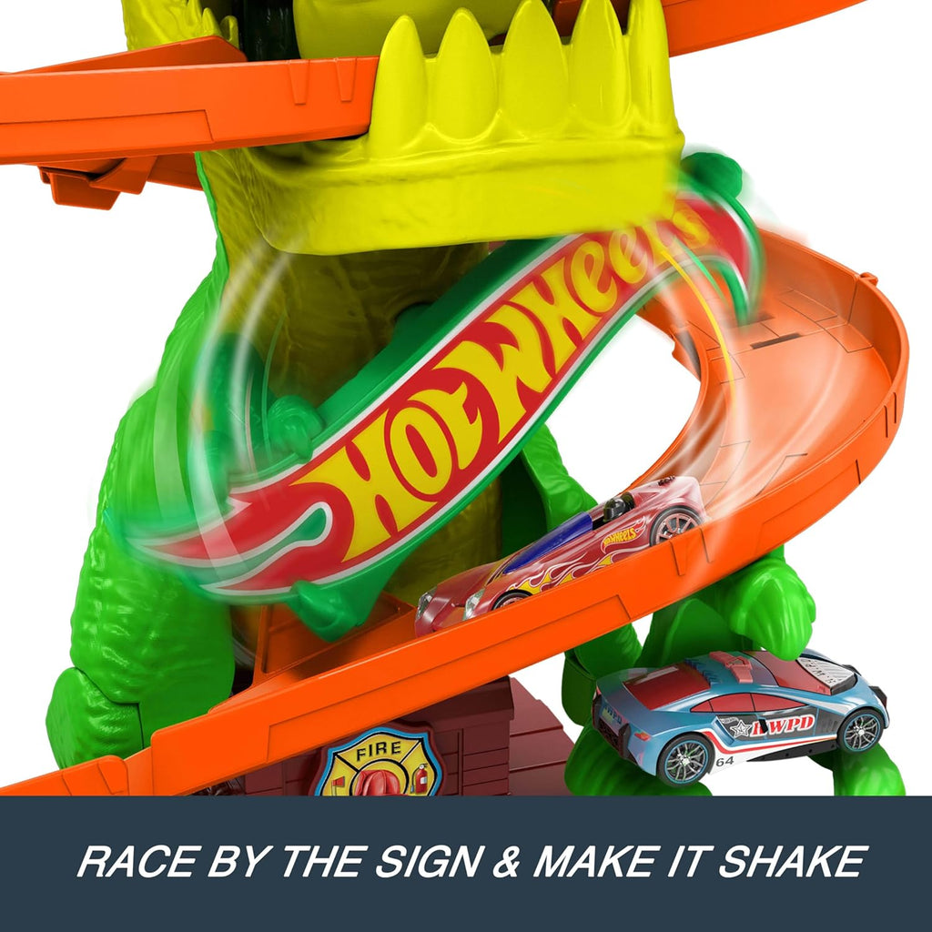 Hot Wheels Toy Car Track Set, City T-Rex Blaze Battle Playset & 1:64 Scale Die-Cast Vehicle, 18” Tall, Multiple Race Outcomes, Spinning Dinosaur Eyes
