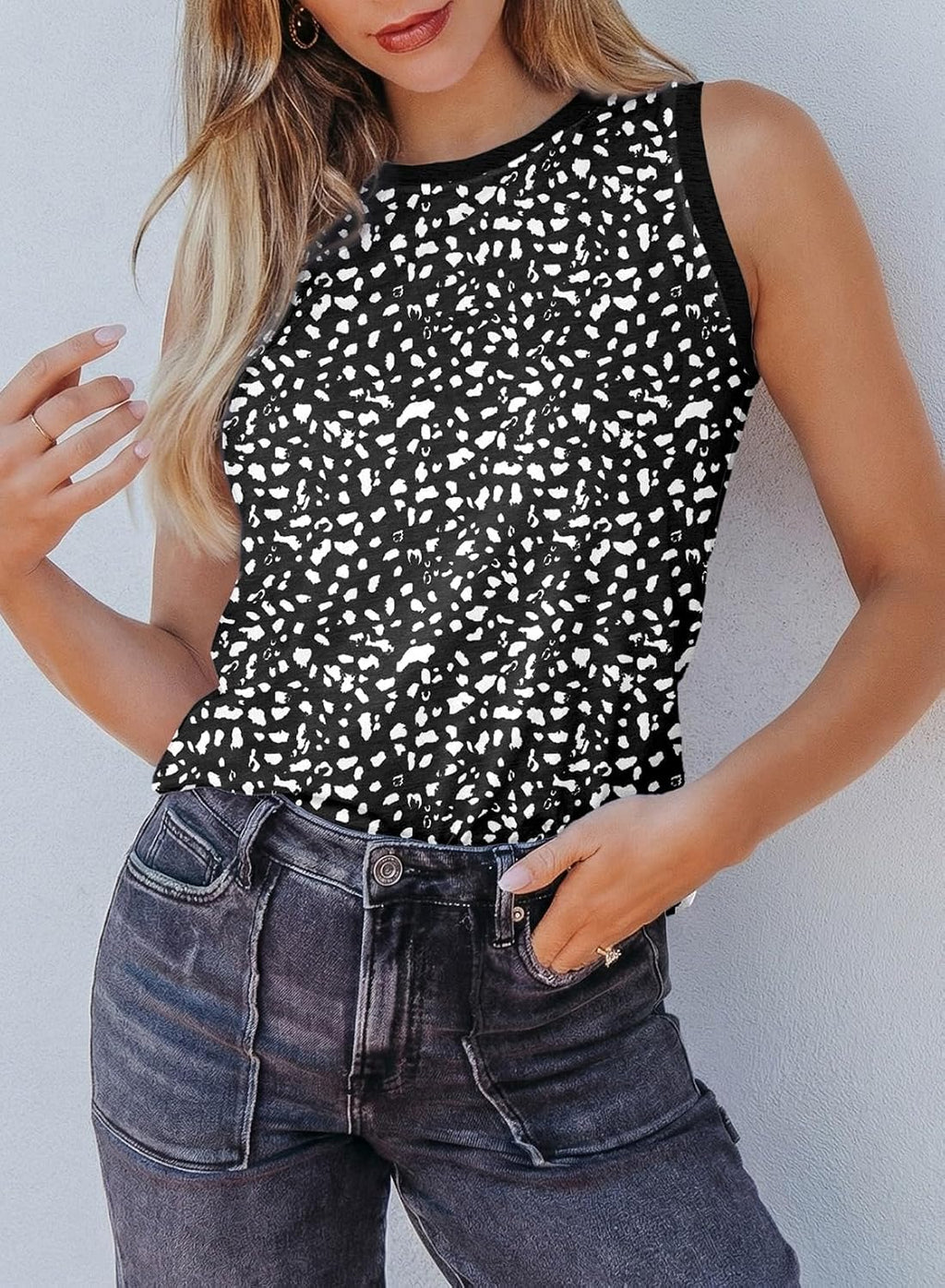 Dokotoo Womens Leopard Print Tank Tops Crewneck Sleeveless Summer Casual T-Shirts Blouses