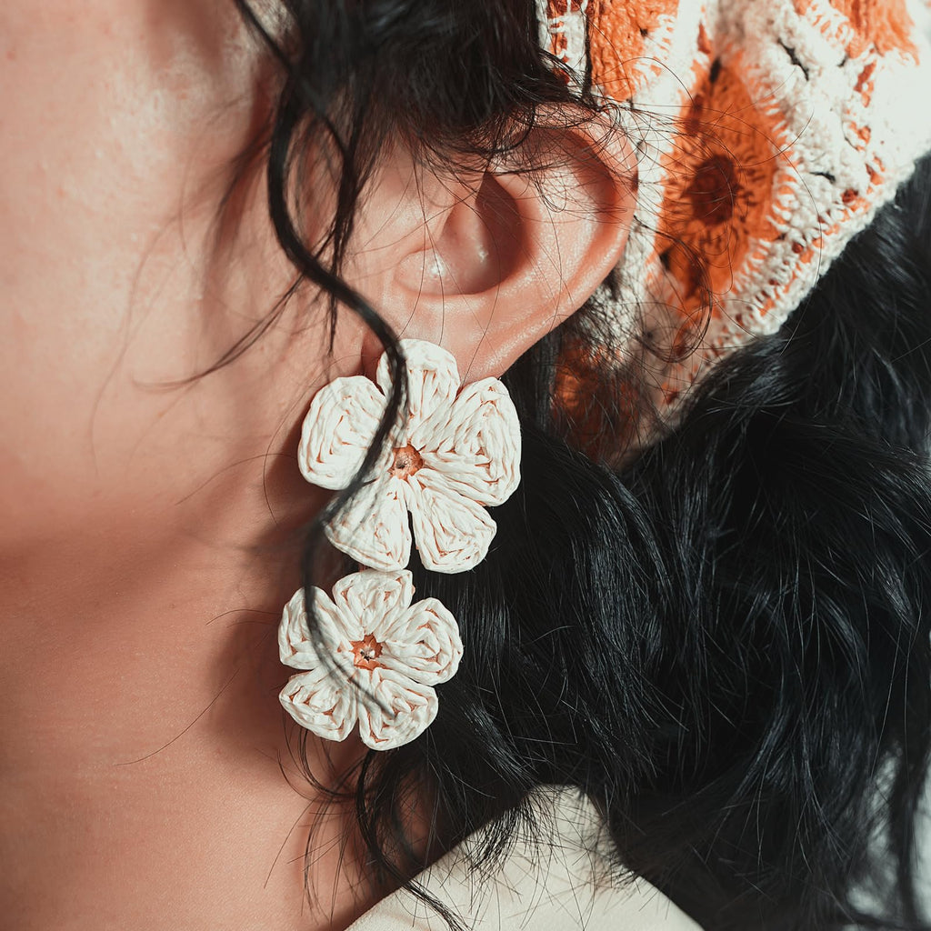 Boho Flower Earrings Statement Raffia Dangle Earrings Cute Floral Jewelry Trendy Summer Beach Vacation Outfits for Women