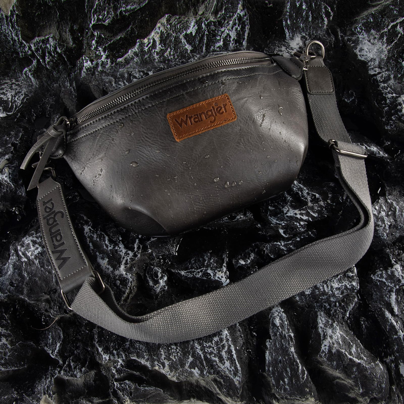 Wrangler Crossbody Bags for Women Large Fanny Packs Bum Bag Travel Belt Bags Sling Purse