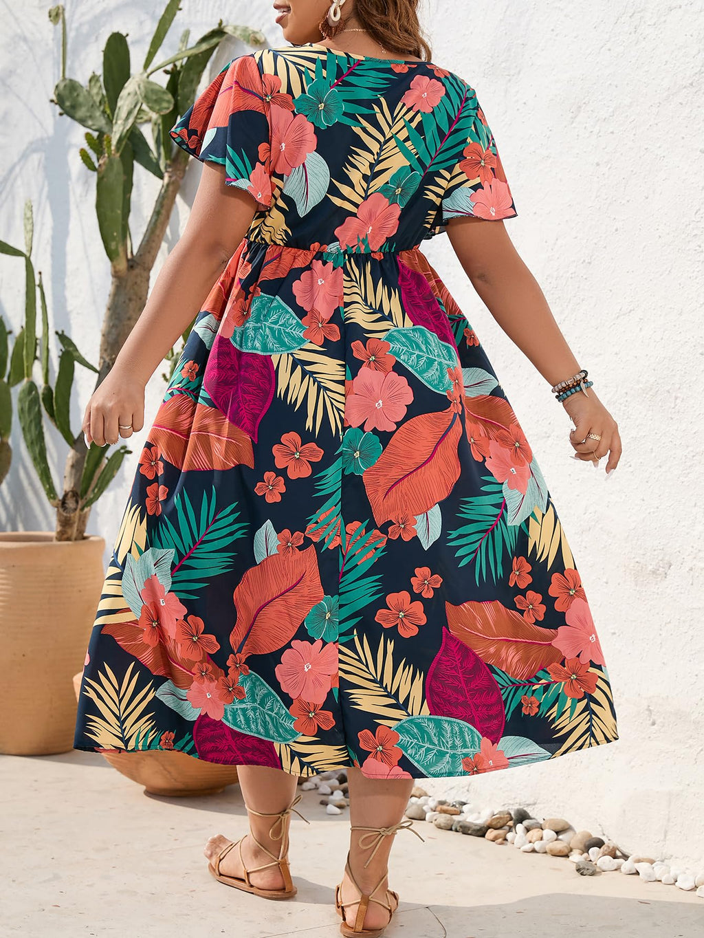 Floerns Women's Plus Size Boho Hawaiian Tropical Dresses V Neck Short Sleeve Floral A Line Long Dress Vacation Beach Outfits