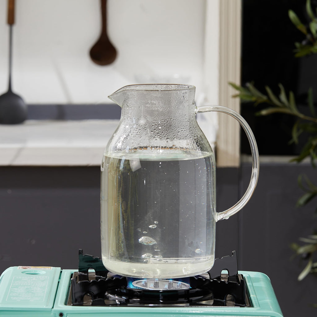 Karafu 68 Oz/2 Liter Glass Pitcher with Lid, Heat Resistant Water Jug for Hot/Cold Water, Ice tea and Juice Beverage