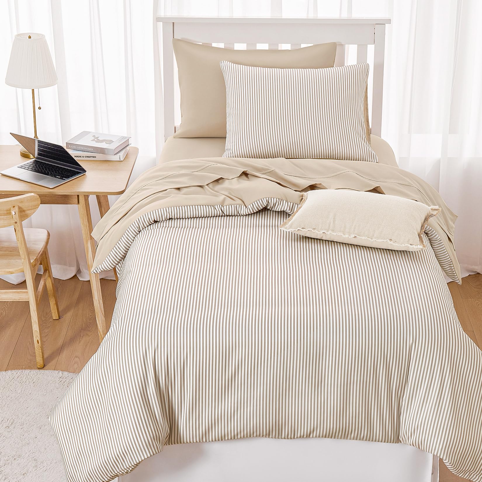 Wake In Cloud - Striped Comforter Set, Ticking Stripe Vertical Pinstripe Neutral Farmhouse Pattern Printed, Soft Lightweight Bedding, 3 Pieces, Blue White, Twin/Twin XL Size