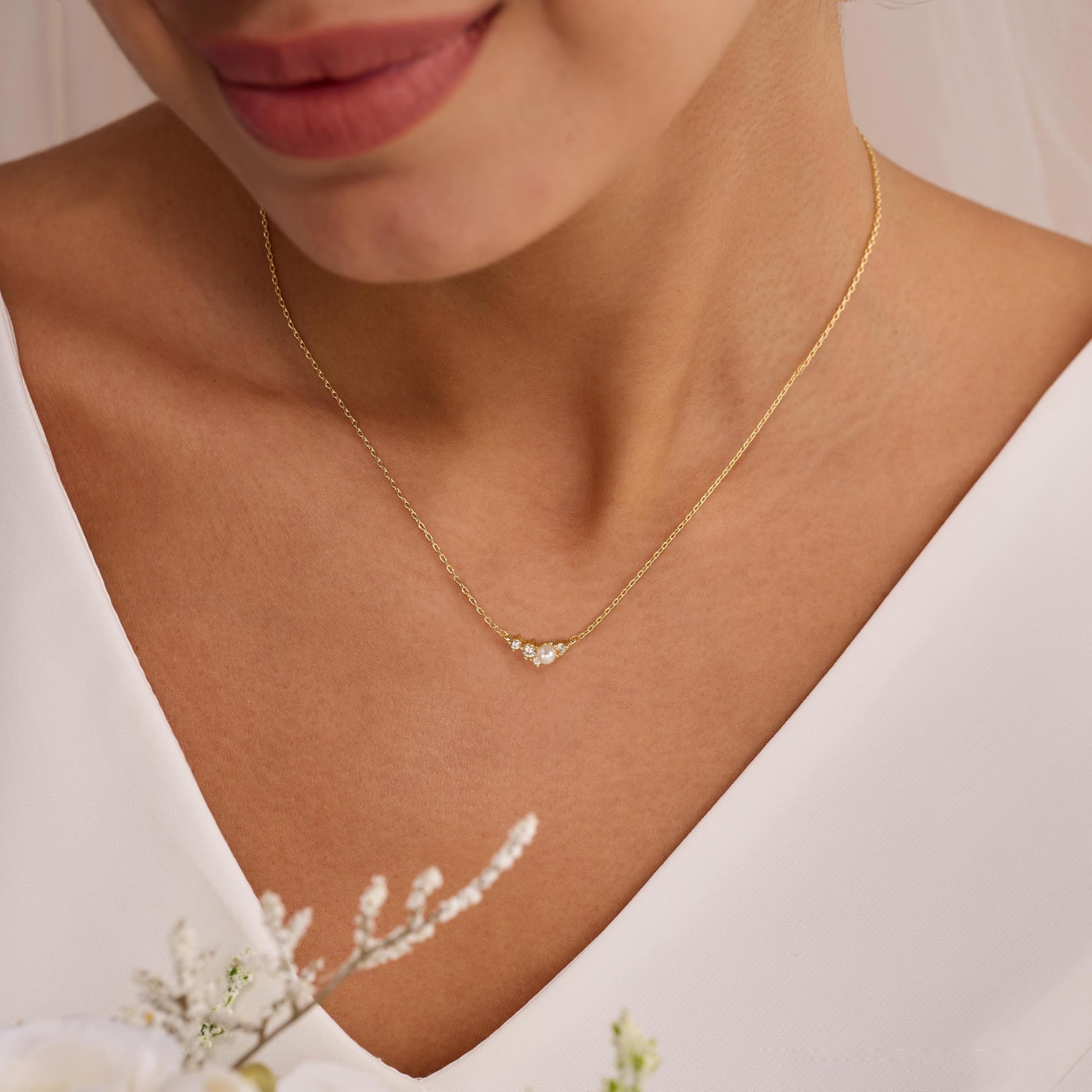 Pearl Necklace for Women Trendy,14k Gold Plated Necklace Dainty Wedding Necklace Small Cute Choker Necklace Gold Prom Drop Necklace Vintage Waterproof Jewelry for Women Prom Jewelry Fashion Gifts