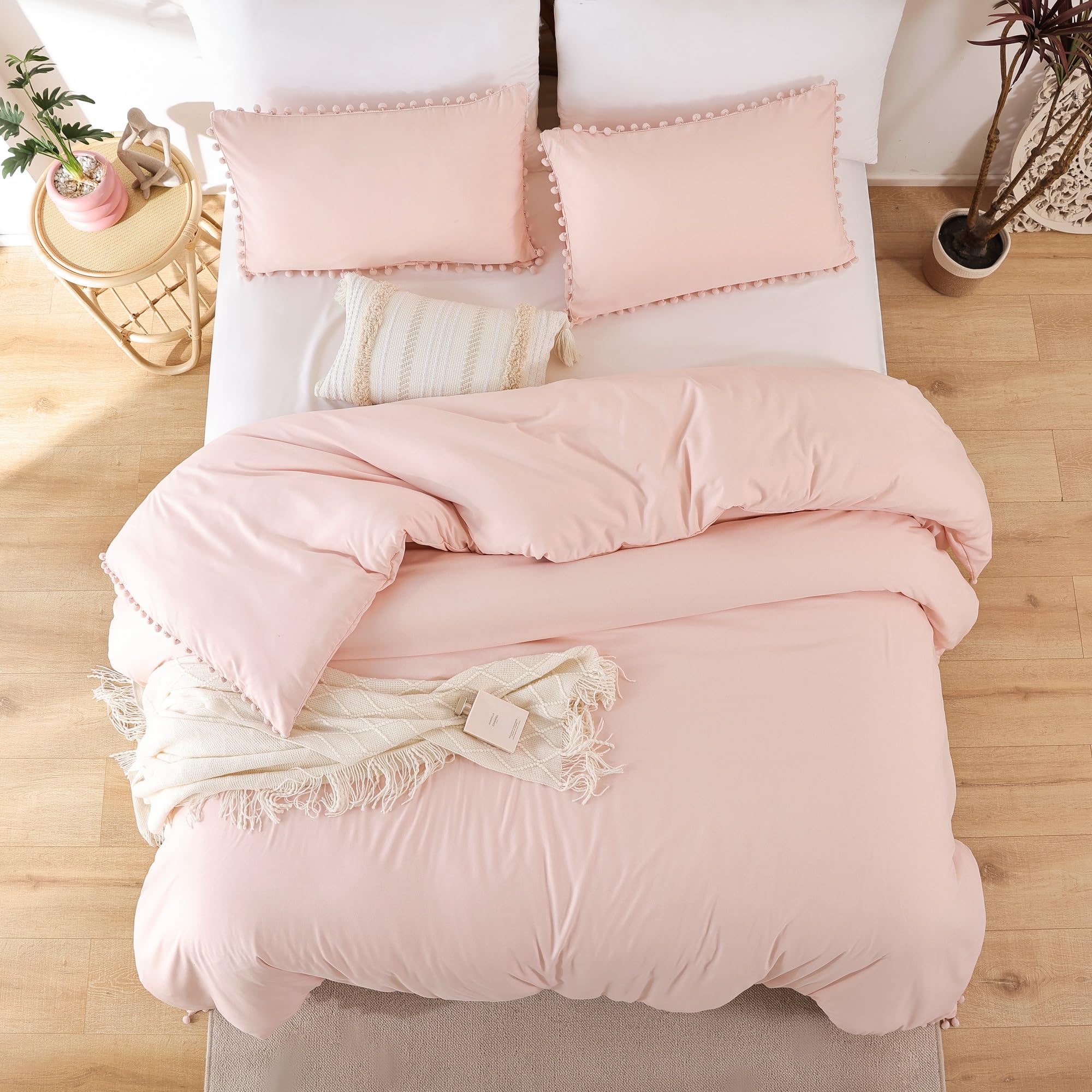 YIRDDEO Twin Comforter Set - Comforter Twin Size Bed with Ball Pom Fringe, Soft Bedding Set for All Seasons - 2 Pieces, 1 Comforter (66"x90") & 1 Pillow Sham(20"x26"), Beige