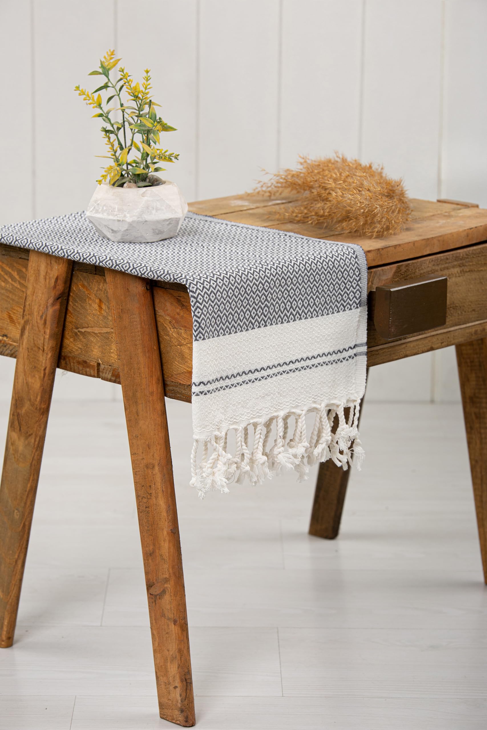 Evelynen Turkish Hand Towels for Bathroom & Kitchen Towels Decorative Set of 2 | Boho Farmhouse Hand Towels with Hanging Loops for Face, Tea, Dish, Kitchen & Bath | %100 Cotton (16" x 32" - Beige)