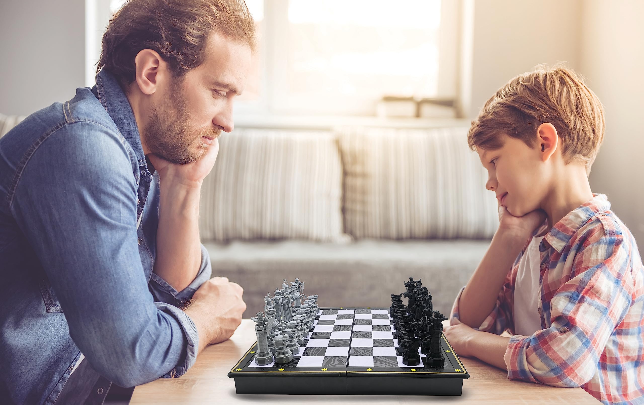Lexibook - Harry Potter Chess Games, Magnetic and Foldable Chess Board, 32 Pieces, Family Game, CGM300HP