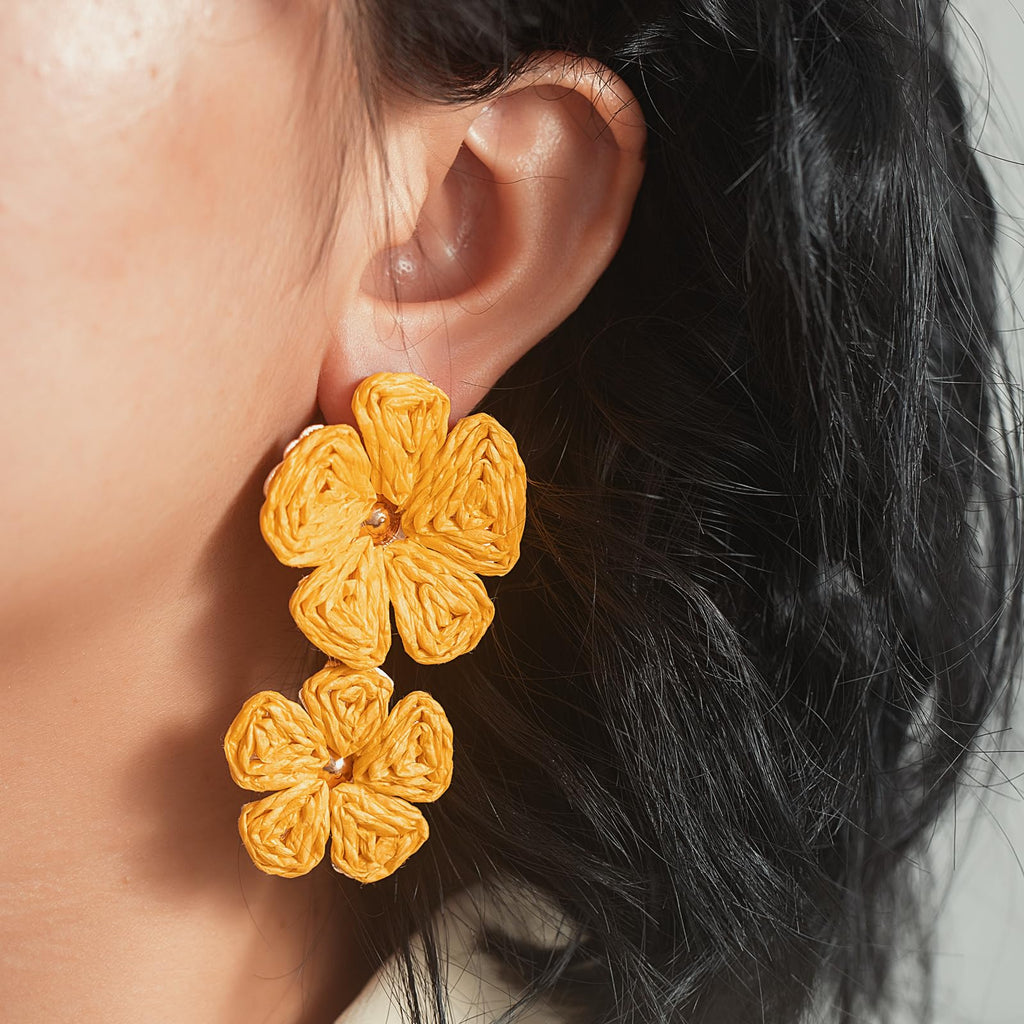Boho Flower Earrings Statement Raffia Dangle Earrings Cute Floral Jewelry Trendy Summer Beach Vacation Outfits for Women