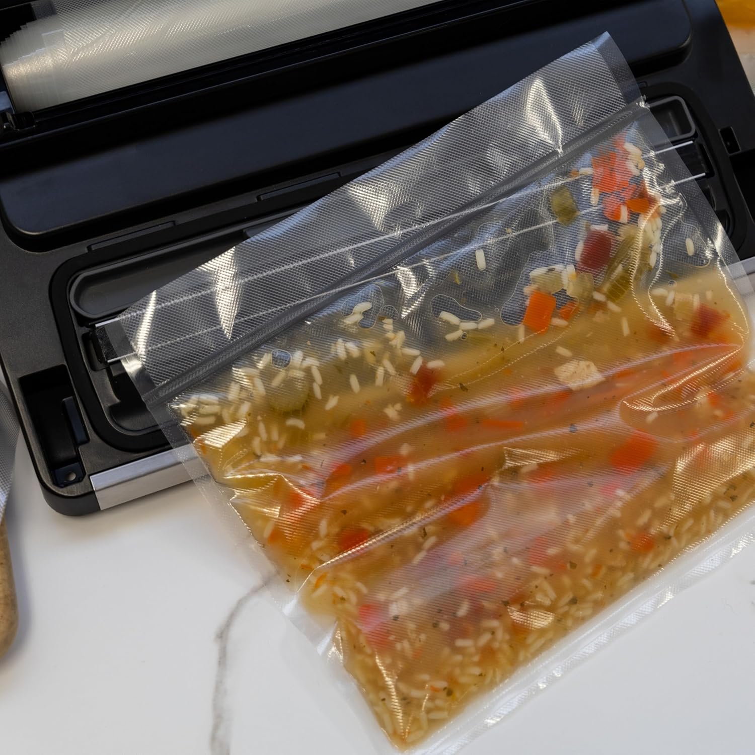 NESCO VS‑22LB Premium Vacuum Sealer for Home Food Storage, Electric Sealing System with LiquidLock™ Technology
