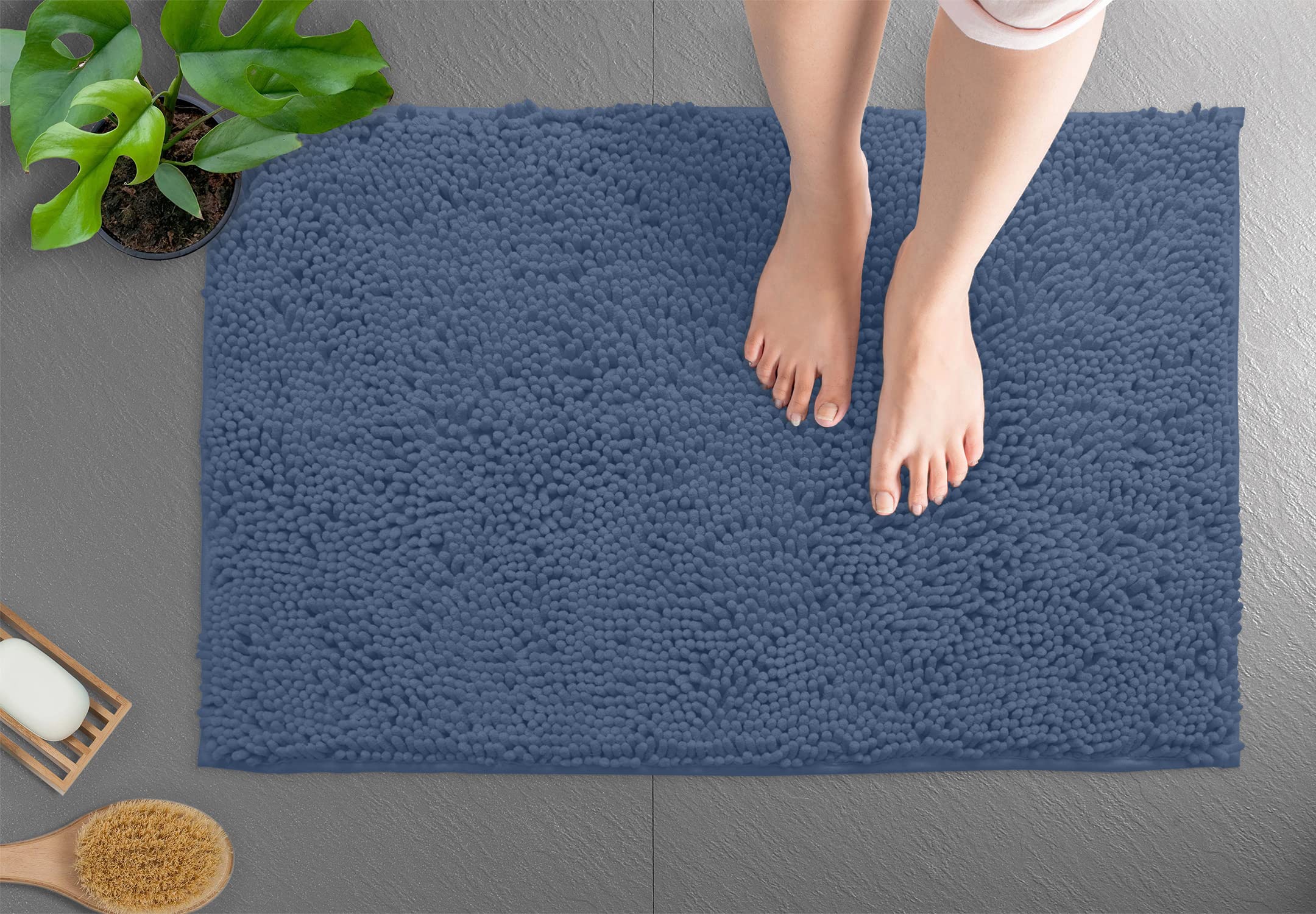 LuxUrux Bath Mat, Extra-Soft Plush Non-Slip Bathroom Rug, Luxury Chenille Microfiber Material, Super Absorbent Shaggy Bath Rug. Machine Wash & Dry (17 x 24 inches, Warm Grey)