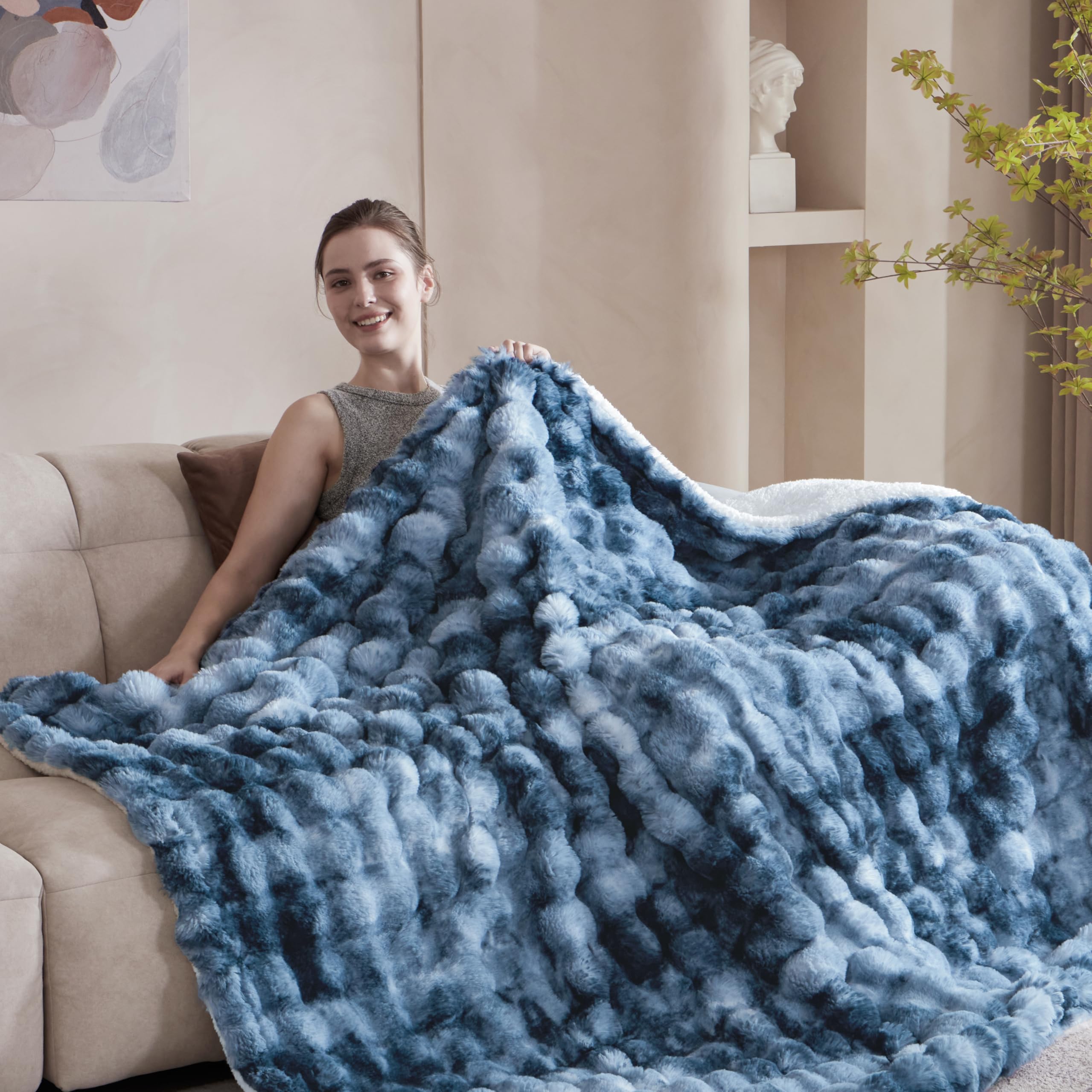50x60 Inches Ultra-Soft Fuzzy Faux Fur Plush Throw Blanket - Thick, Warm Sherpa for Couch, Sofa, Bedroom, Camping - Decorative Blanket for Cozy Warmth, Bubble Grey