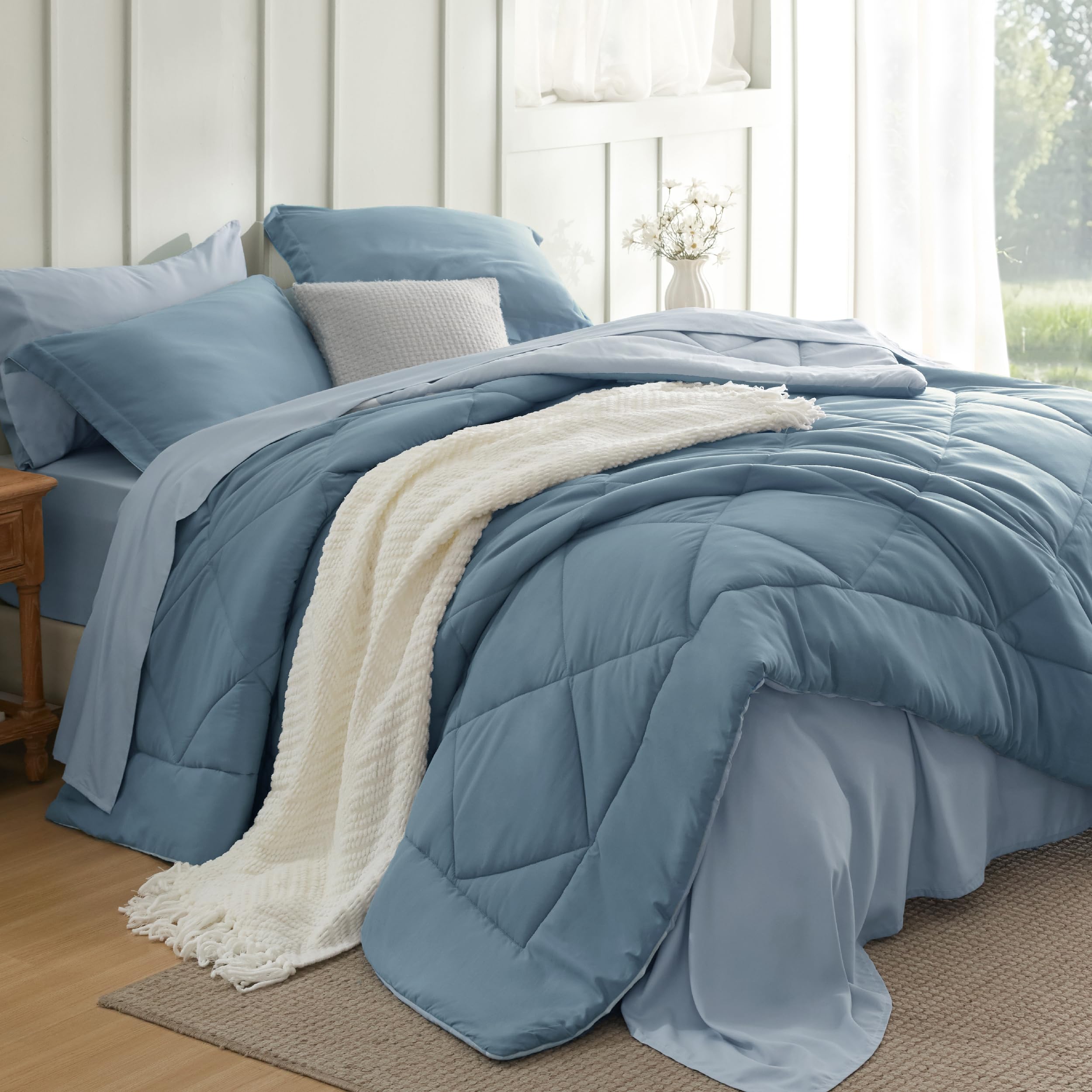 Bedsure Twin Comforter Set - 5 Pieces Reversible Grey Bedding, Twin Size Bed Set for All Seasons, Bed in a Bag with Down Alternative Comforter, Sheets, Pillowcase & Sham