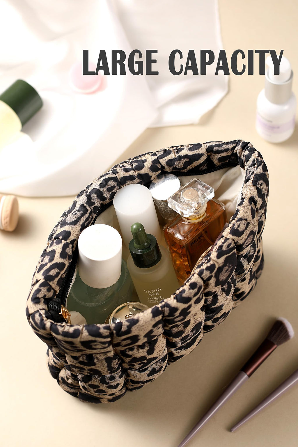 Puffy Quilted Makeup Bag for Women, Cosmetic Bag, Travel Toiletry Organizer Pouch Clutch (Black Flowers)