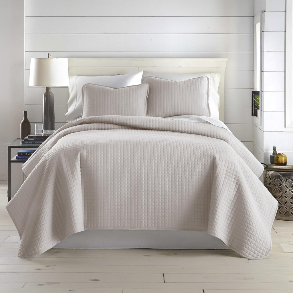 Southshore Fine Living, Inc. XL Twin Quilt Set, Microfiber Quilted Bedspread, White Bedding Twin Coverlet w/Pillow Sham, Pet Hair Resistant Bedding Coverlet Set, Quilted Coverlet, Bright White Quilt