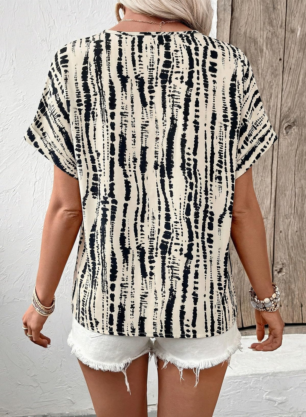 SHEWIN Women's Casual V Neck Floral Print Chiffon Blouses 3/4 Sleeve Boho Summer Tops Shirts